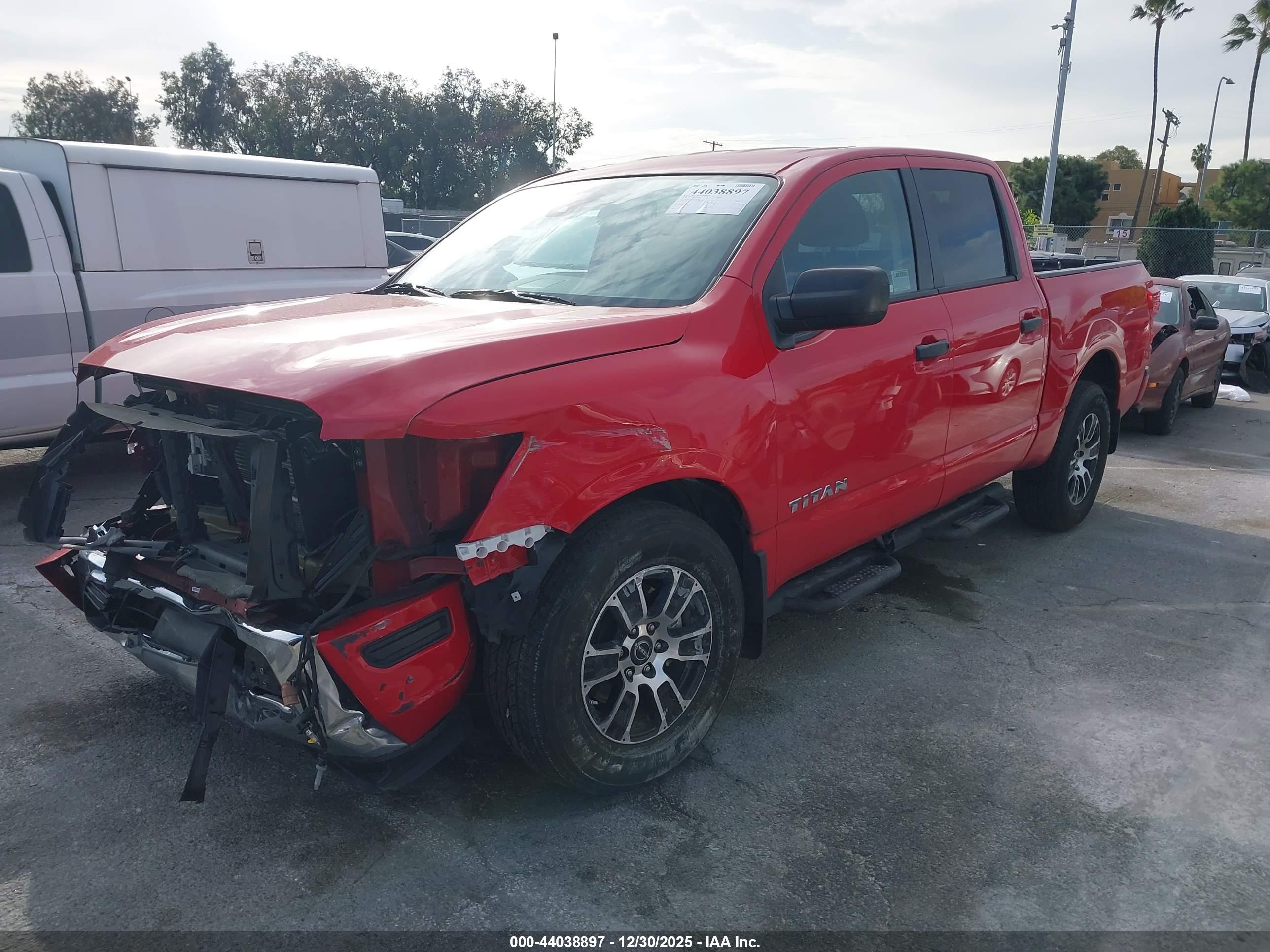 NISSAN TITAN image 2