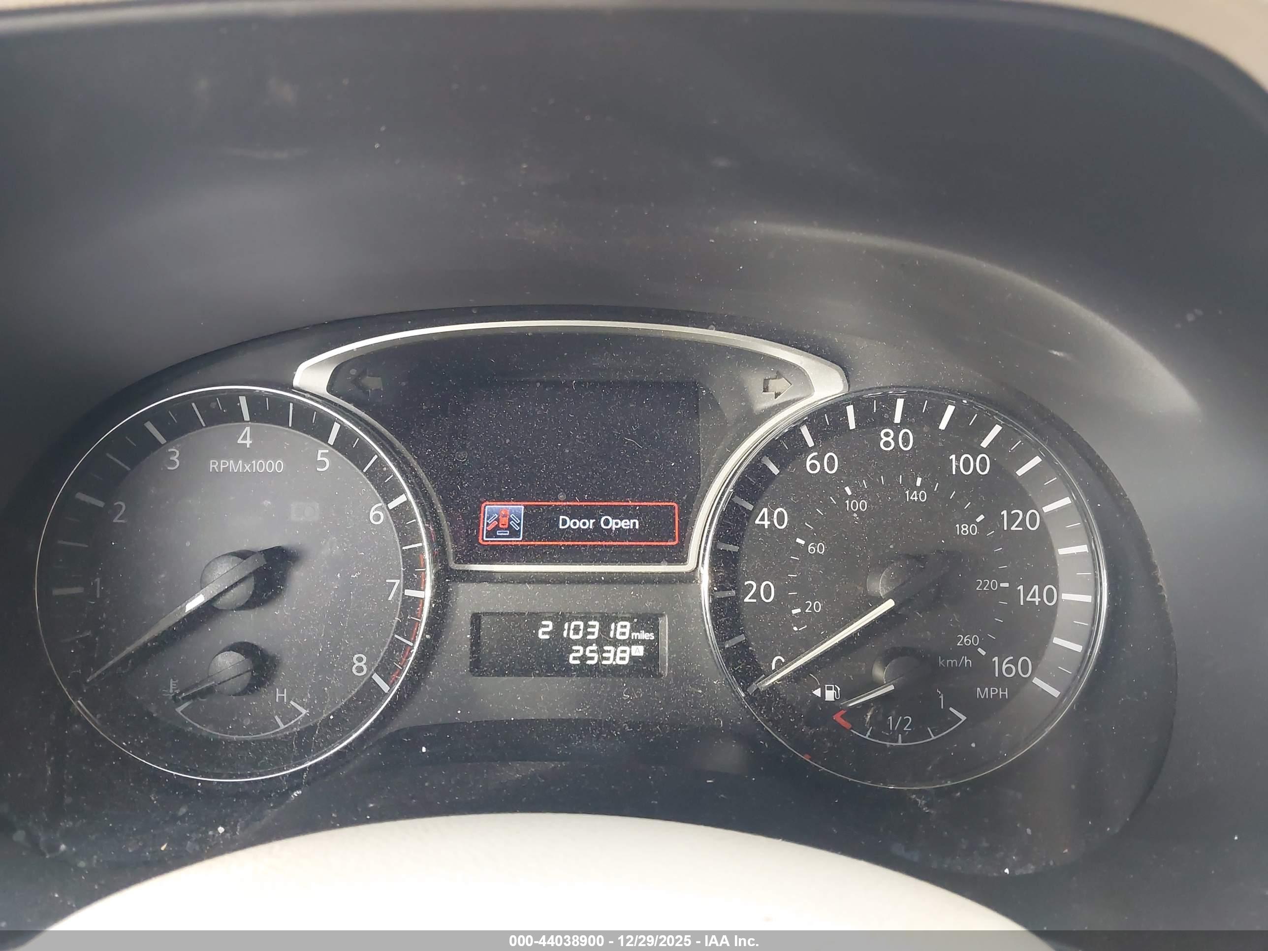 NISSAN PATHFINDER image 7