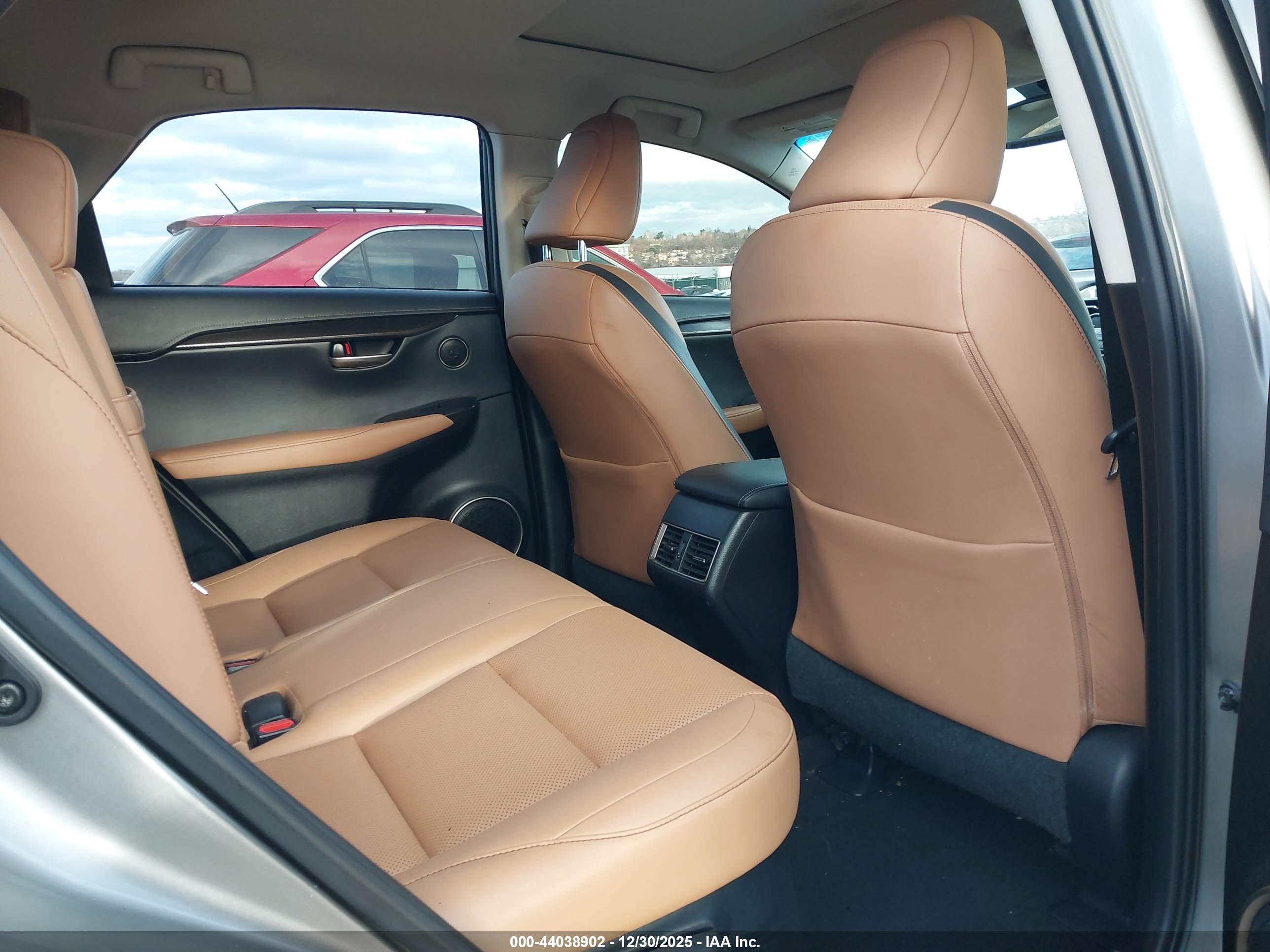 LEXUS NX image 8