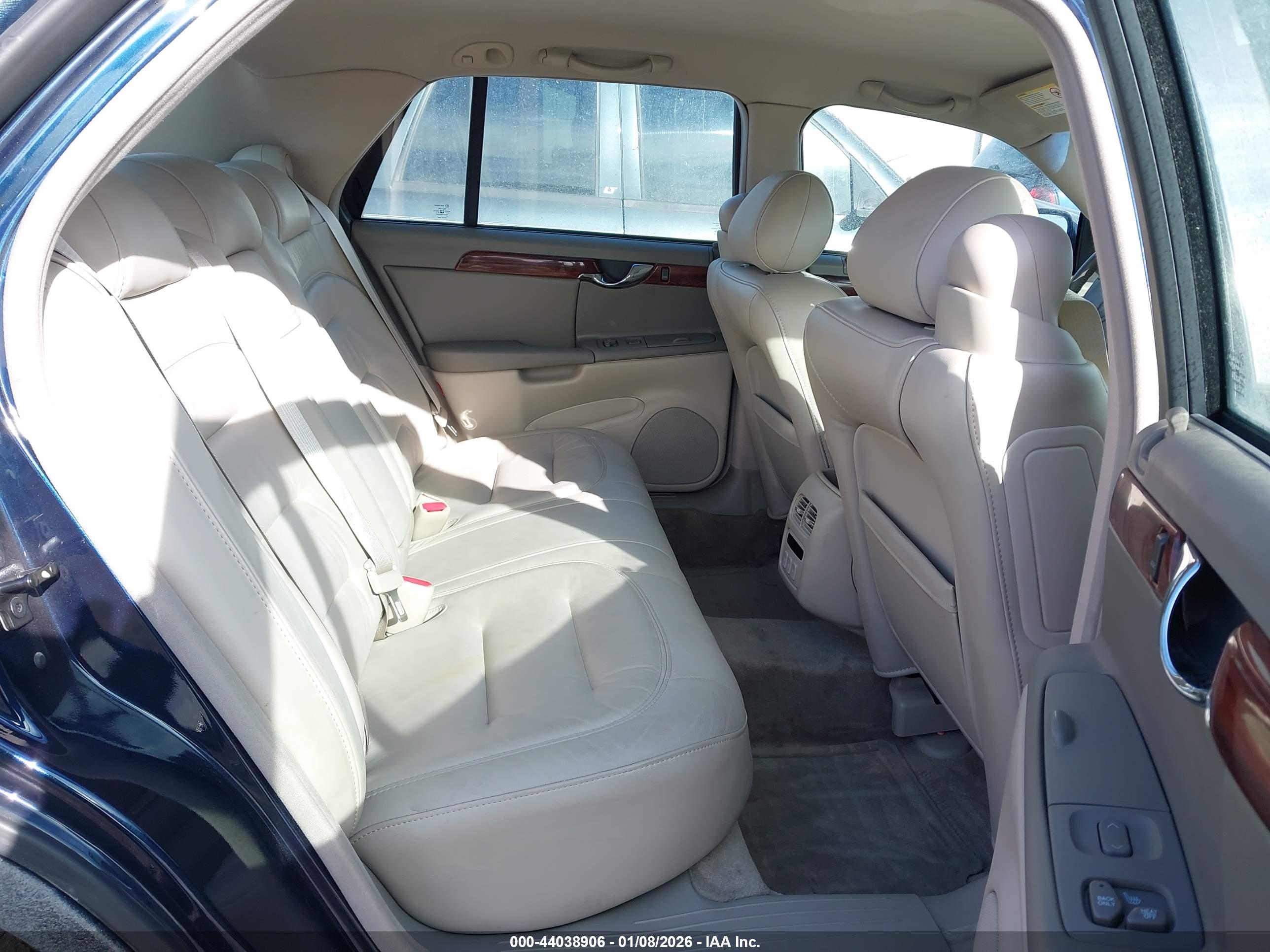 CADILLAC DEVILLE image 8
