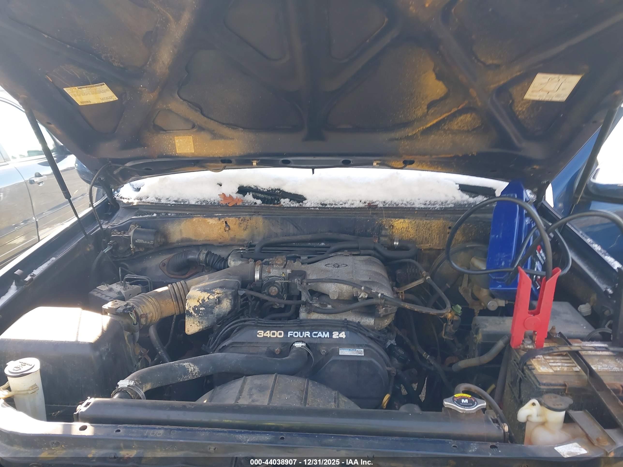 TOYOTA TUNDRA image 10