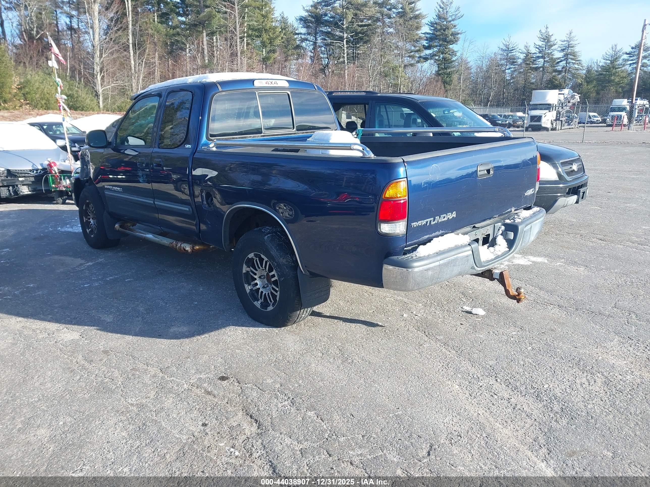 TOYOTA TUNDRA image 3