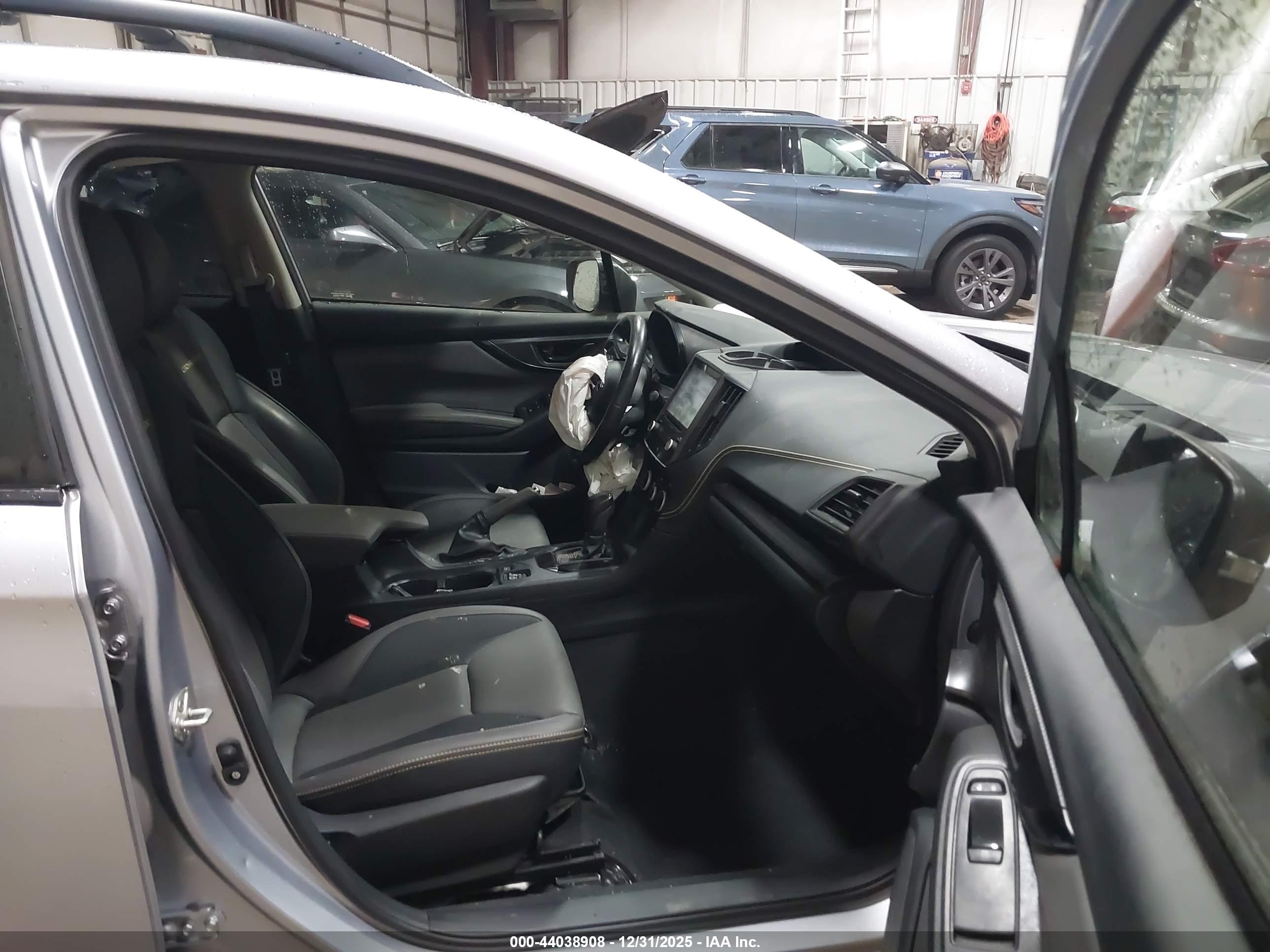 SUBARU CROSSTREK image 5