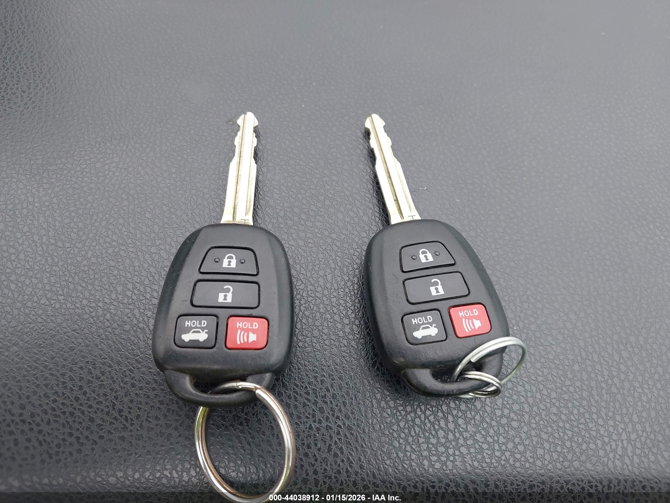 TOYOTA COROLLA image 11