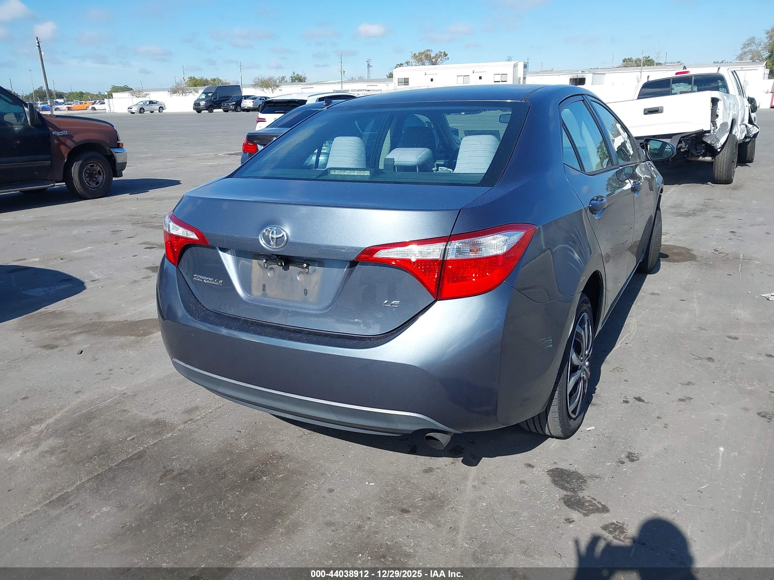 TOYOTA COROLLA image 4