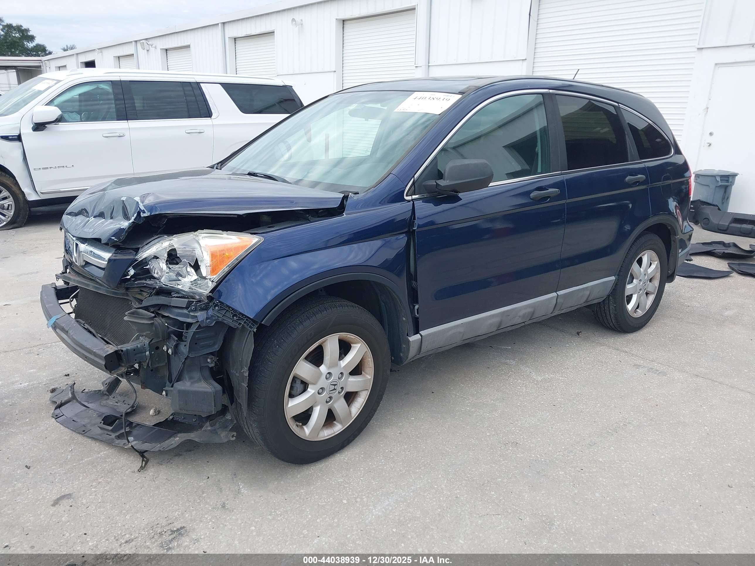 HONDA CR-V image 2