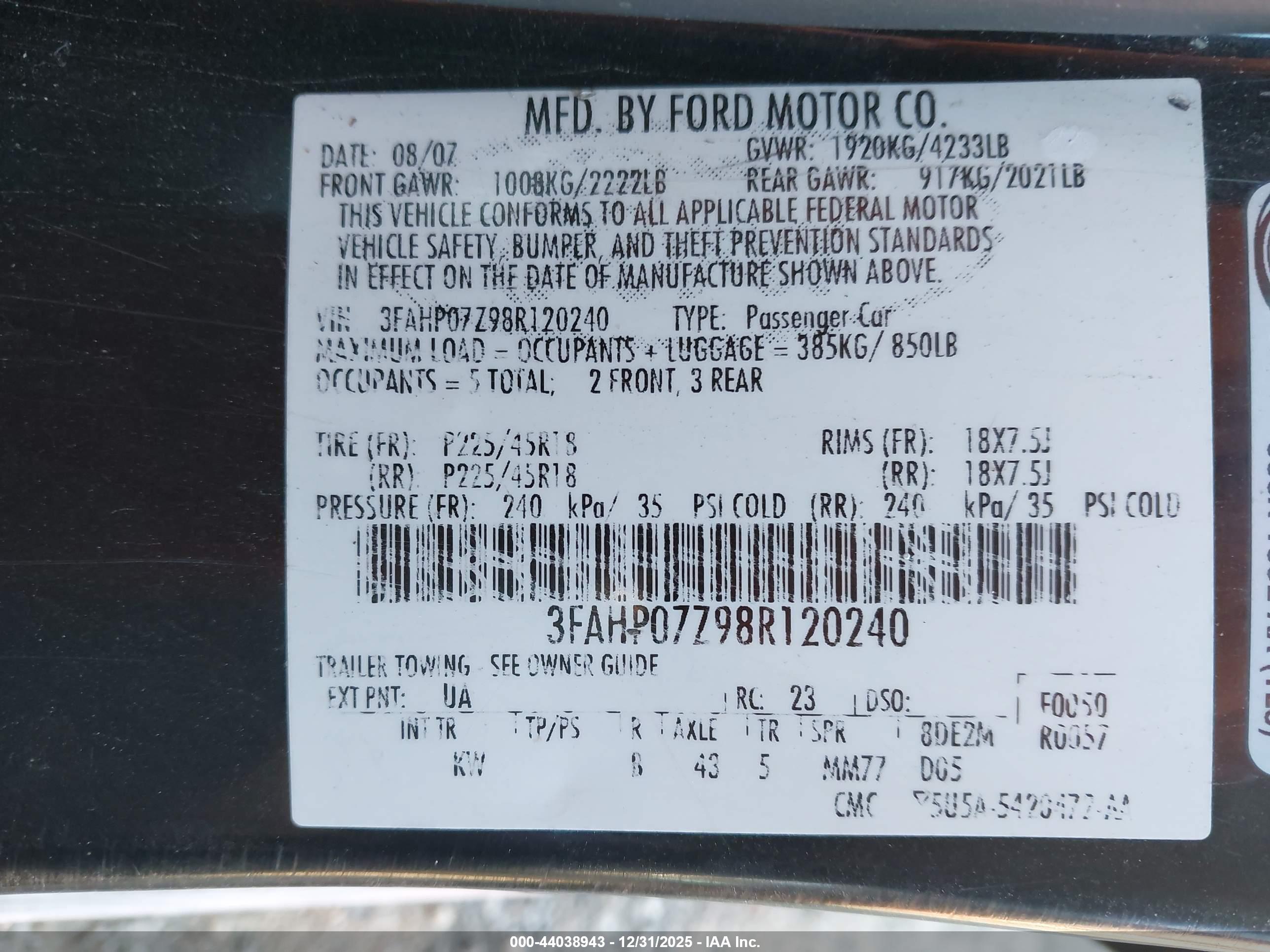 FORD FUSION image 9