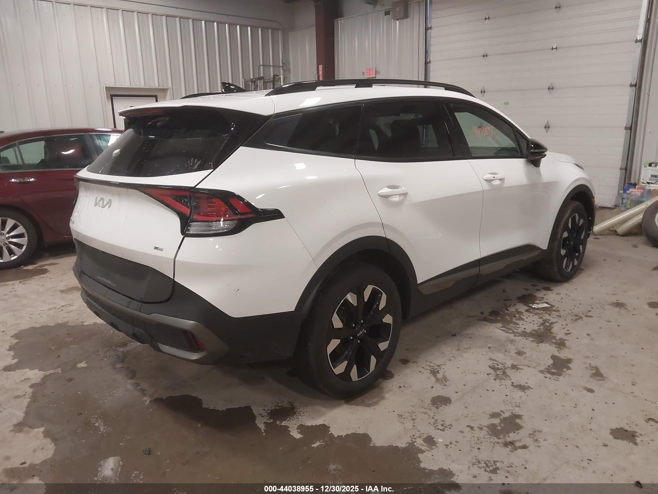 KIA SPORTAGE image 4