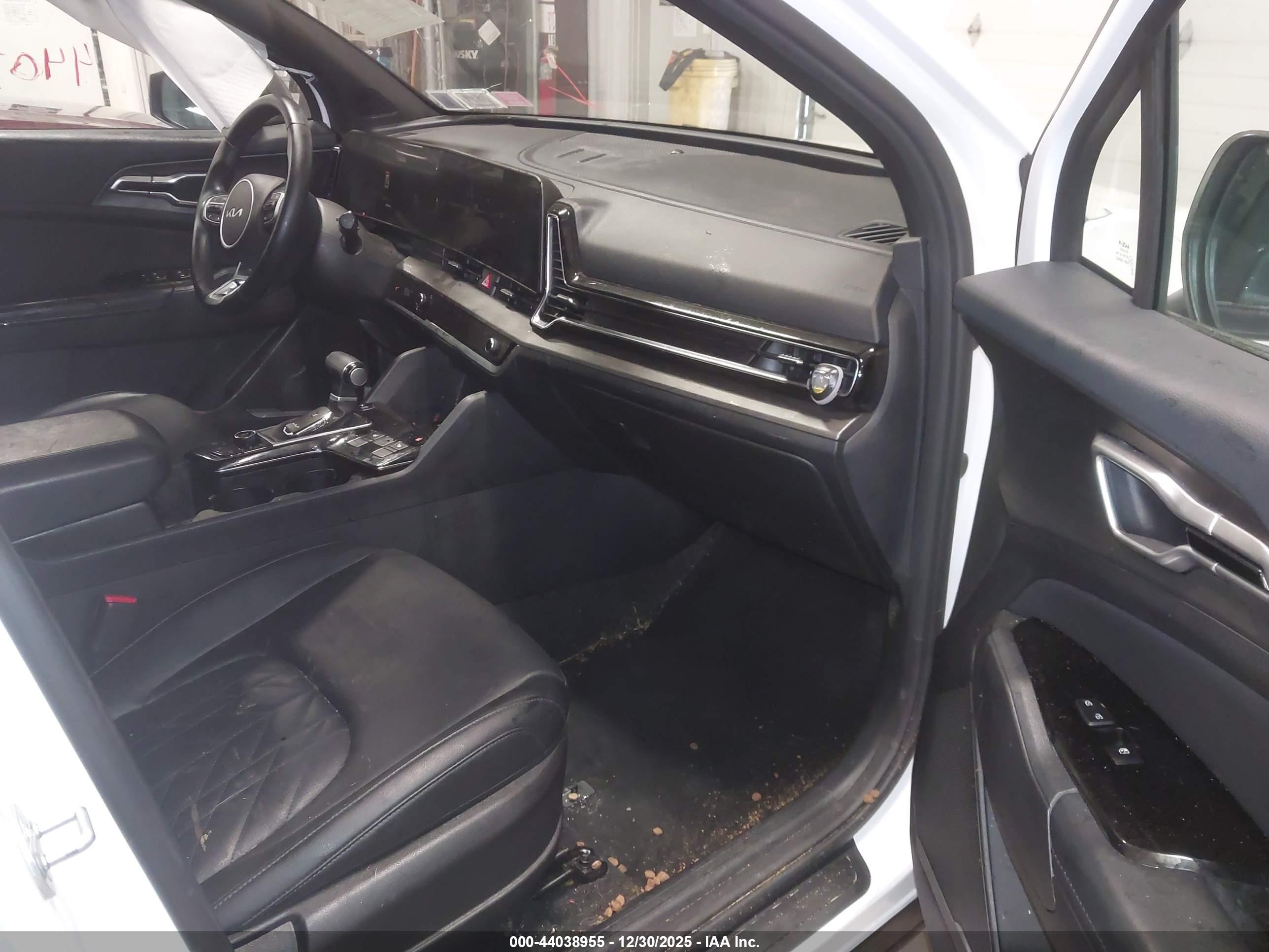 KIA SPORTAGE image 5
