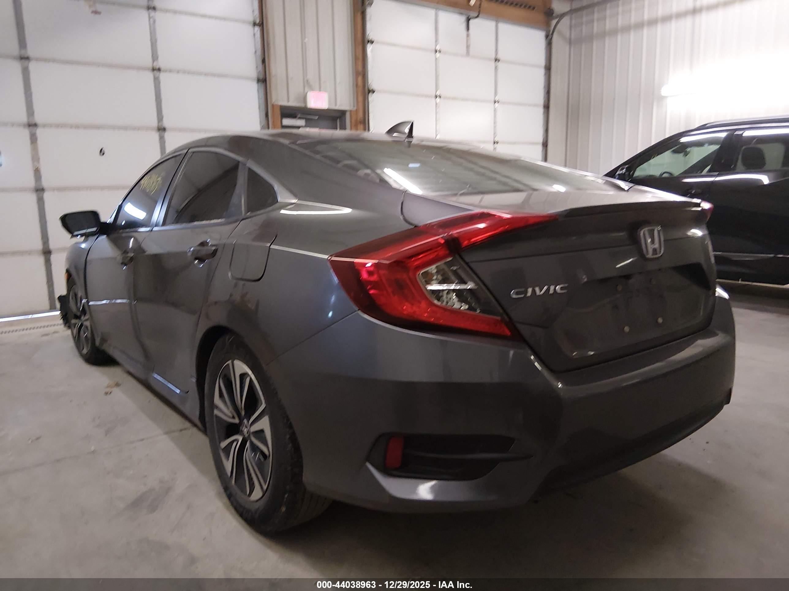 HONDA CIVIC image 3