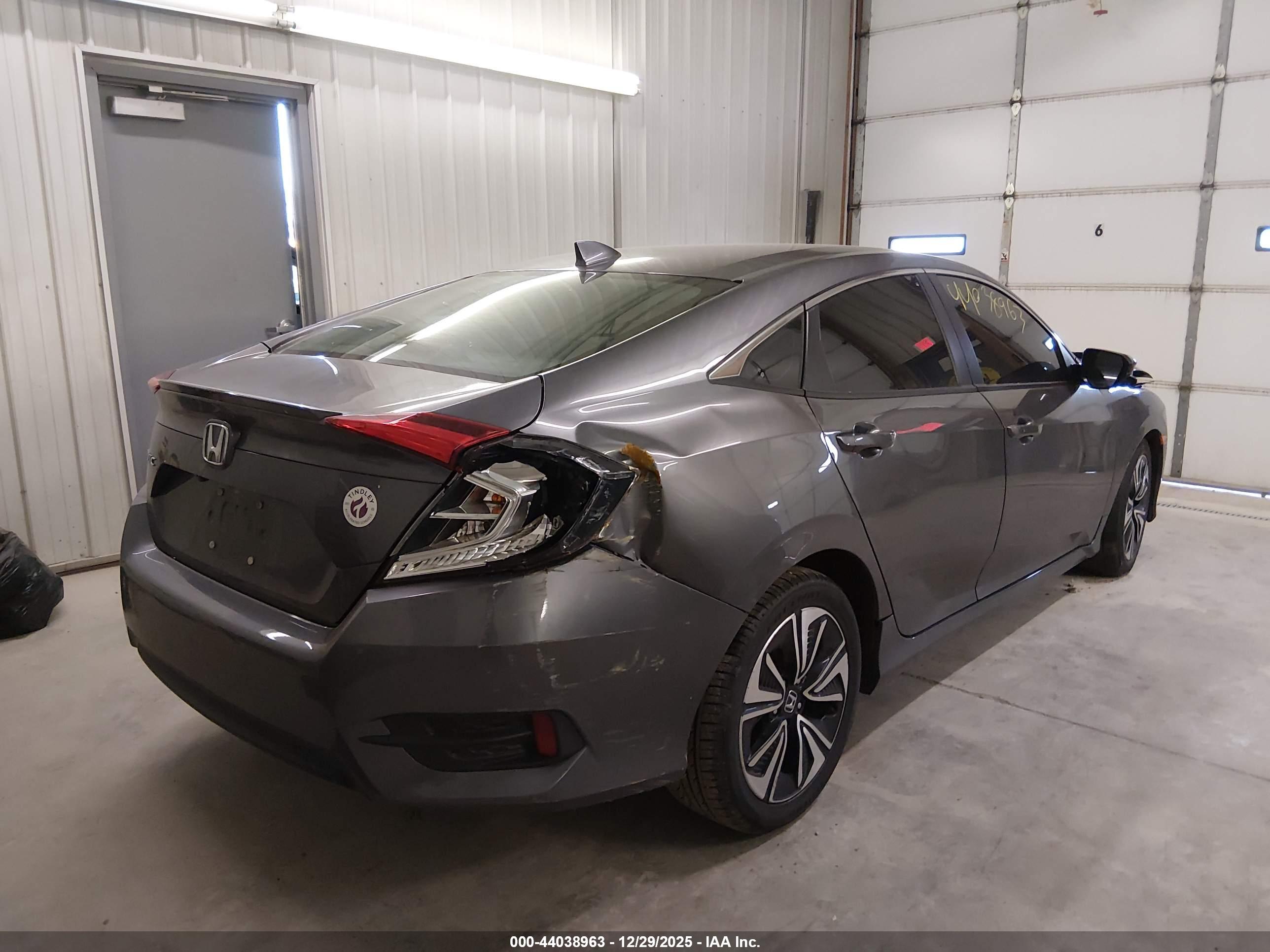 HONDA CIVIC image 4