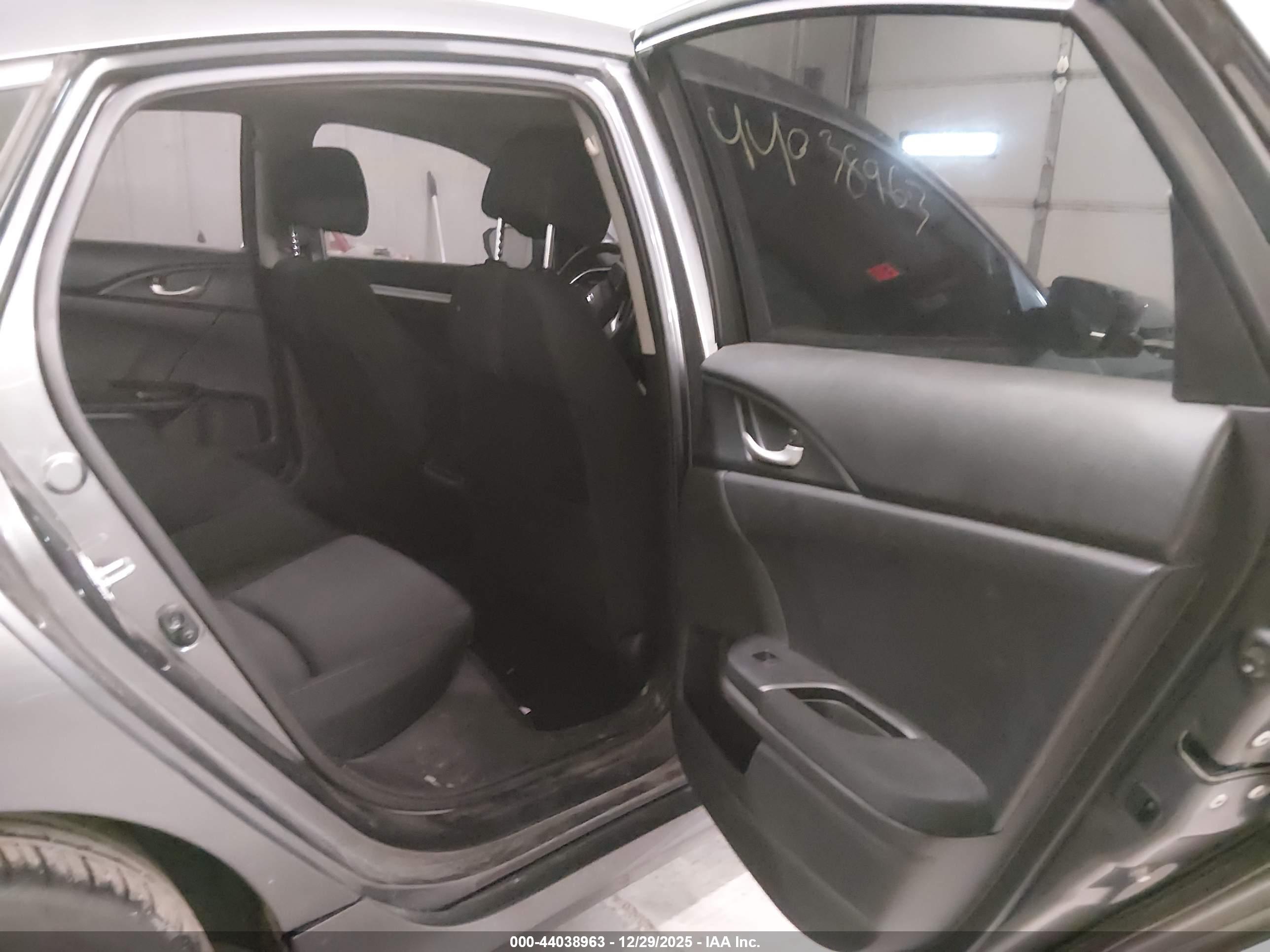 HONDA CIVIC image 8