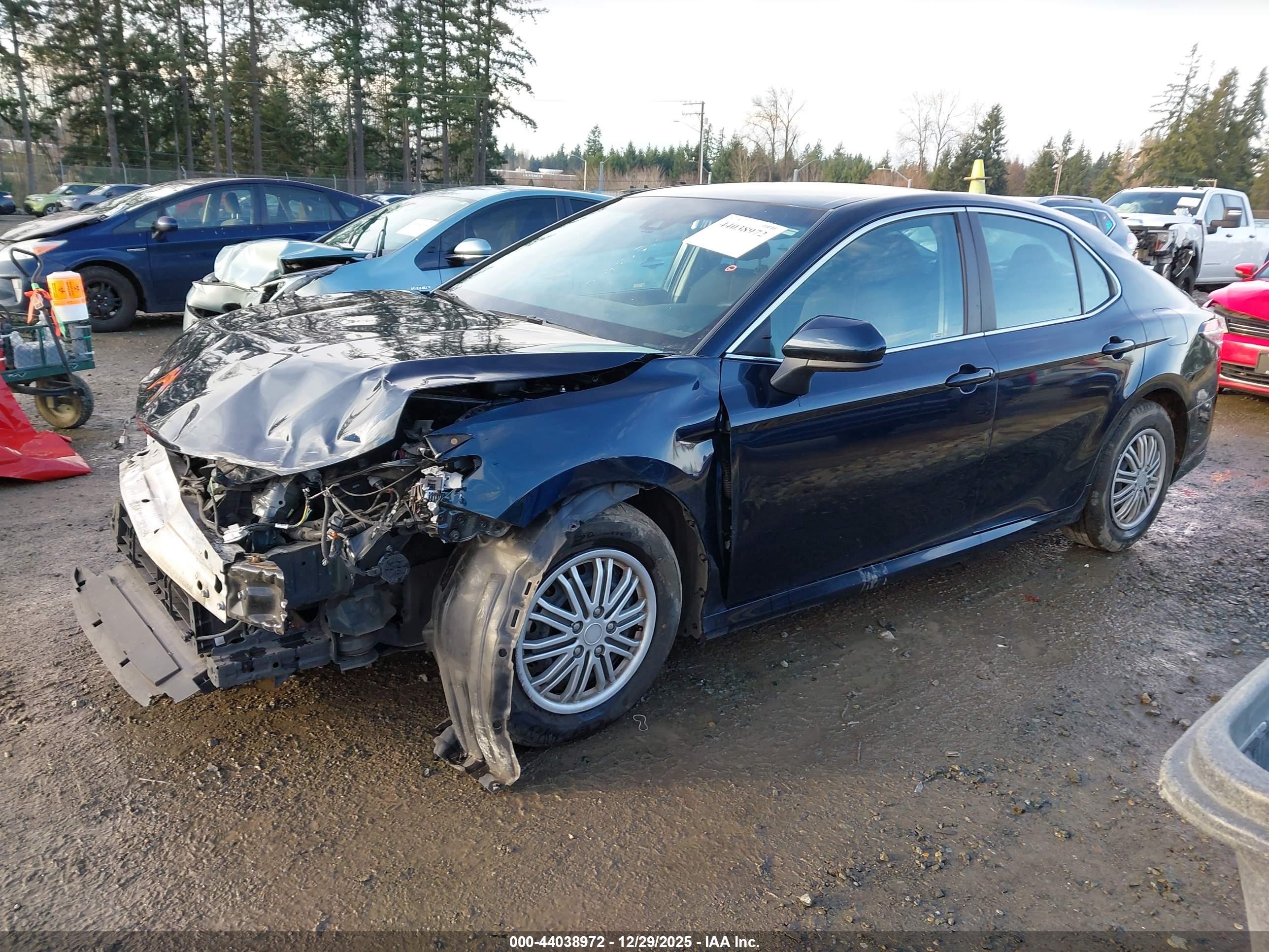 TOYOTA CAMRY image 2