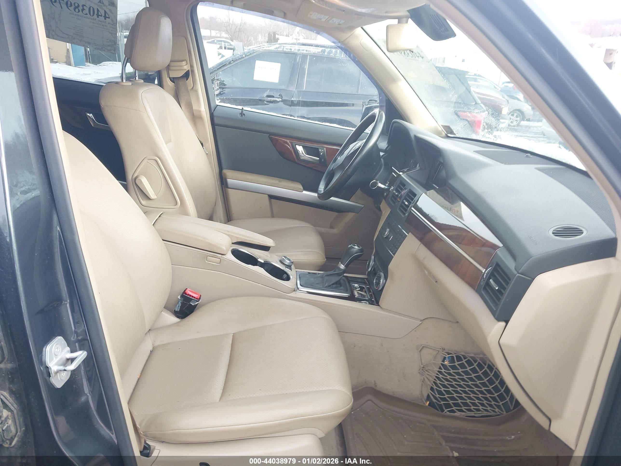 MERCEDES-BENZ GLK image 5