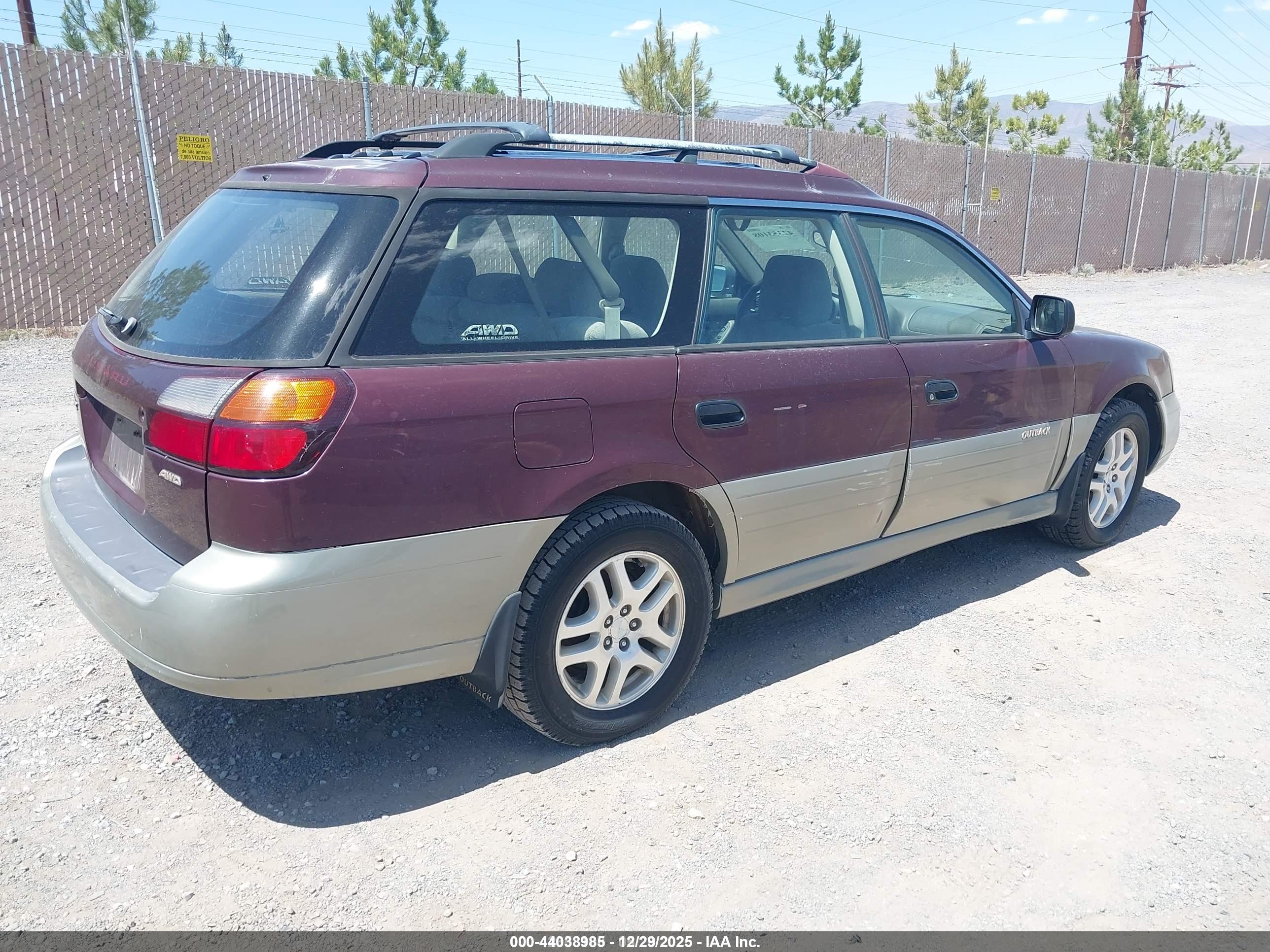 SUBARU OUTBACK image 4