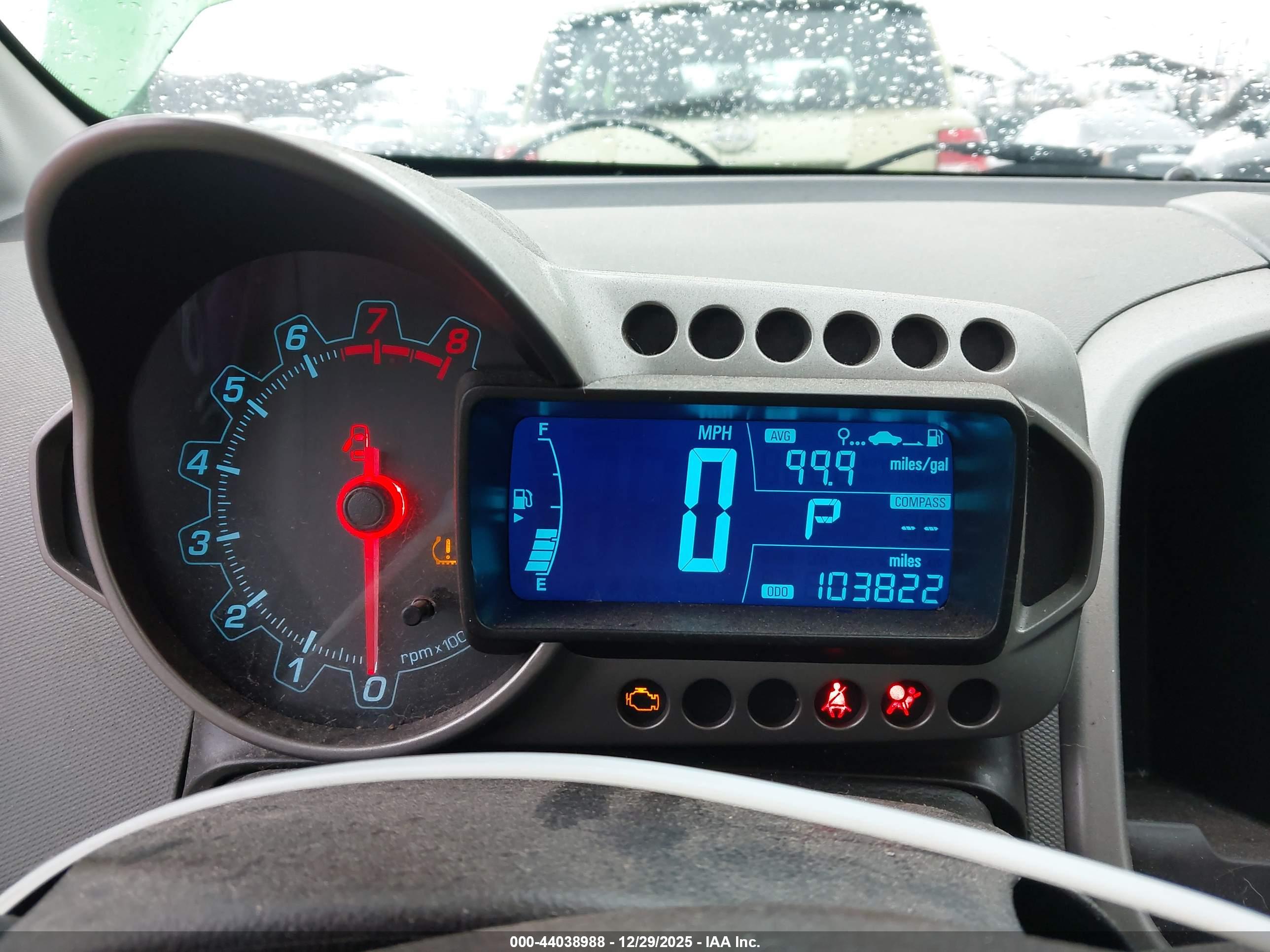 CHEVROLET SONIC image 7