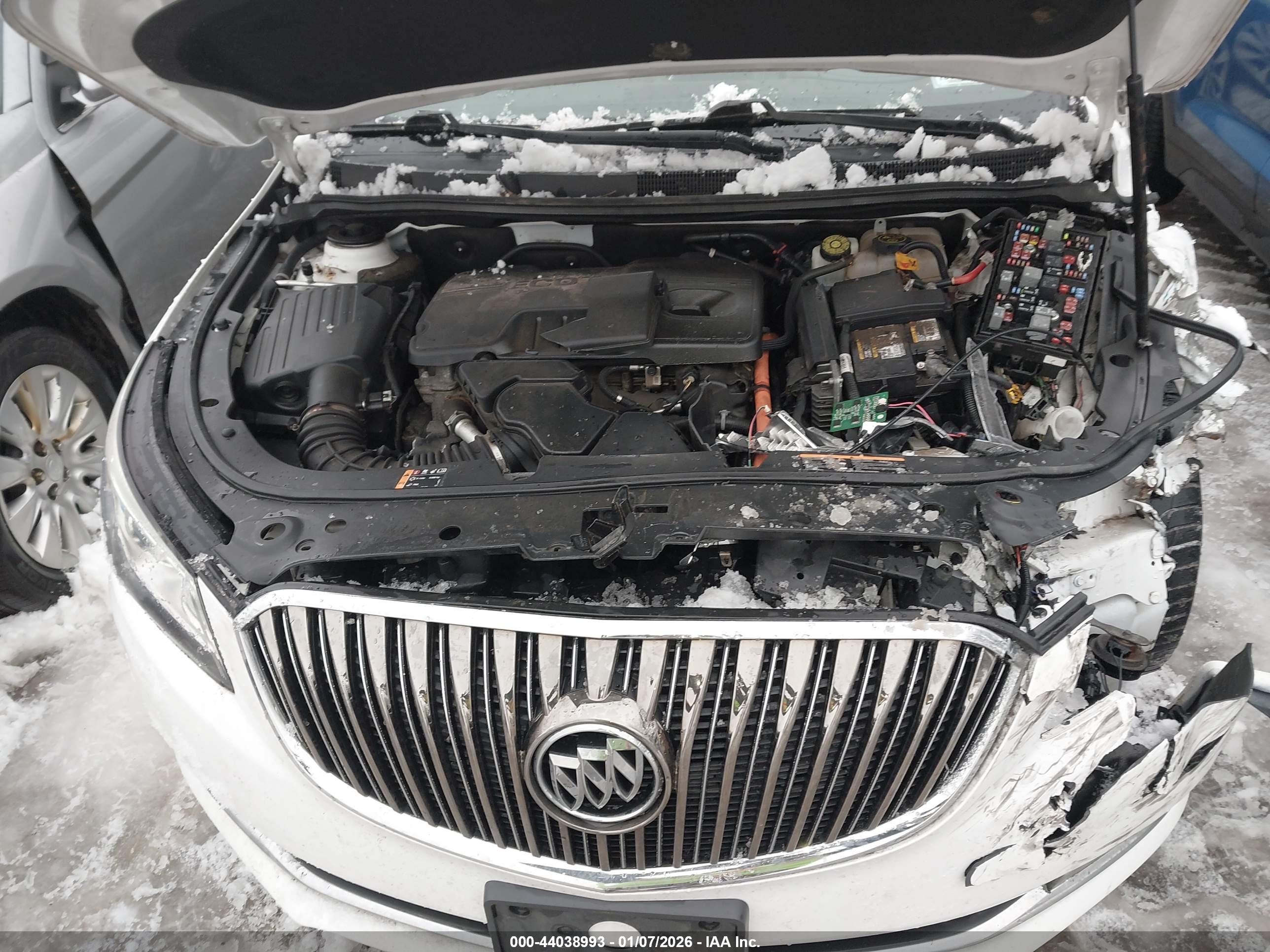 BUICK LACROSSE image 10