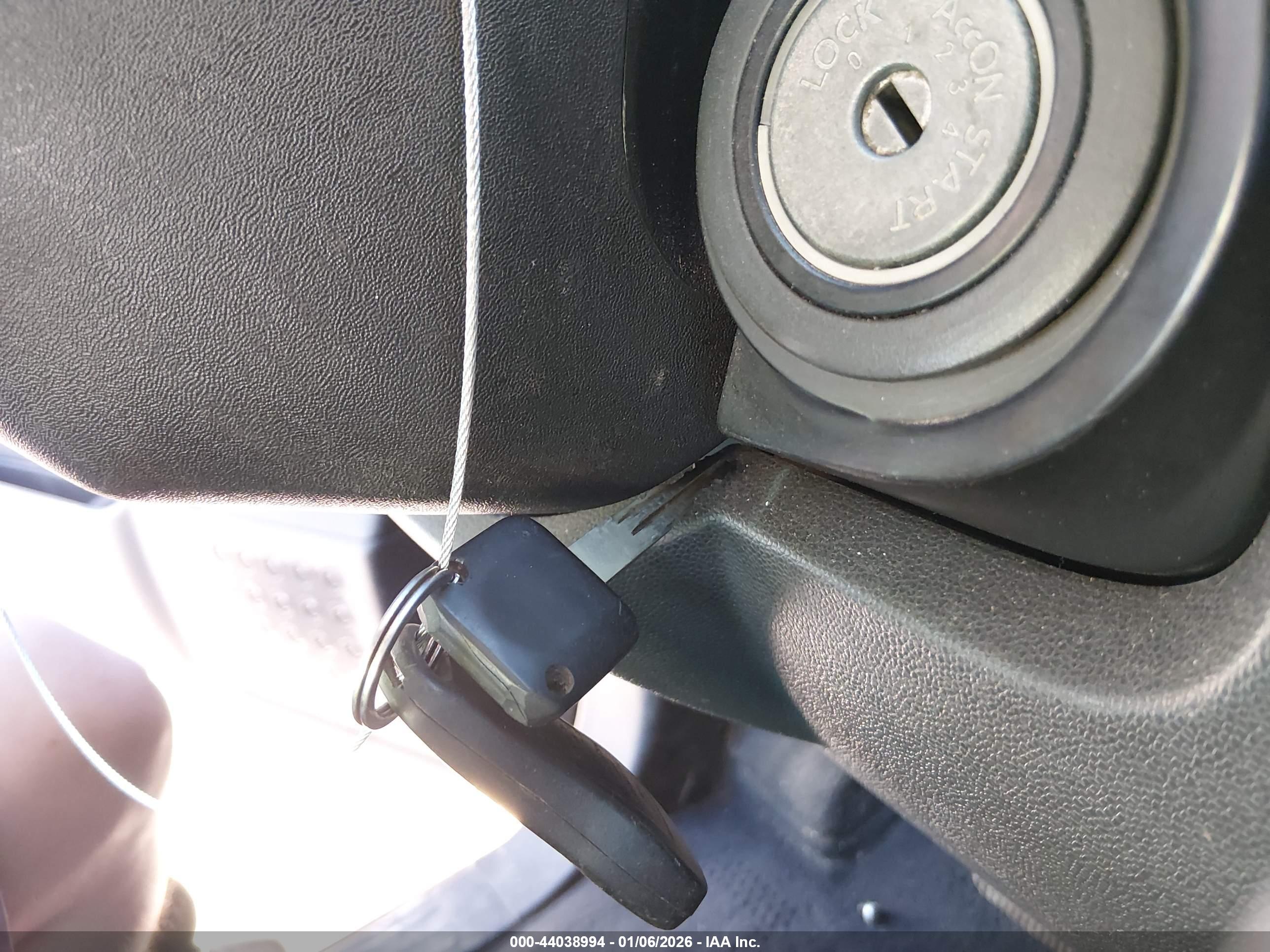 NISSAN TITAN image 11