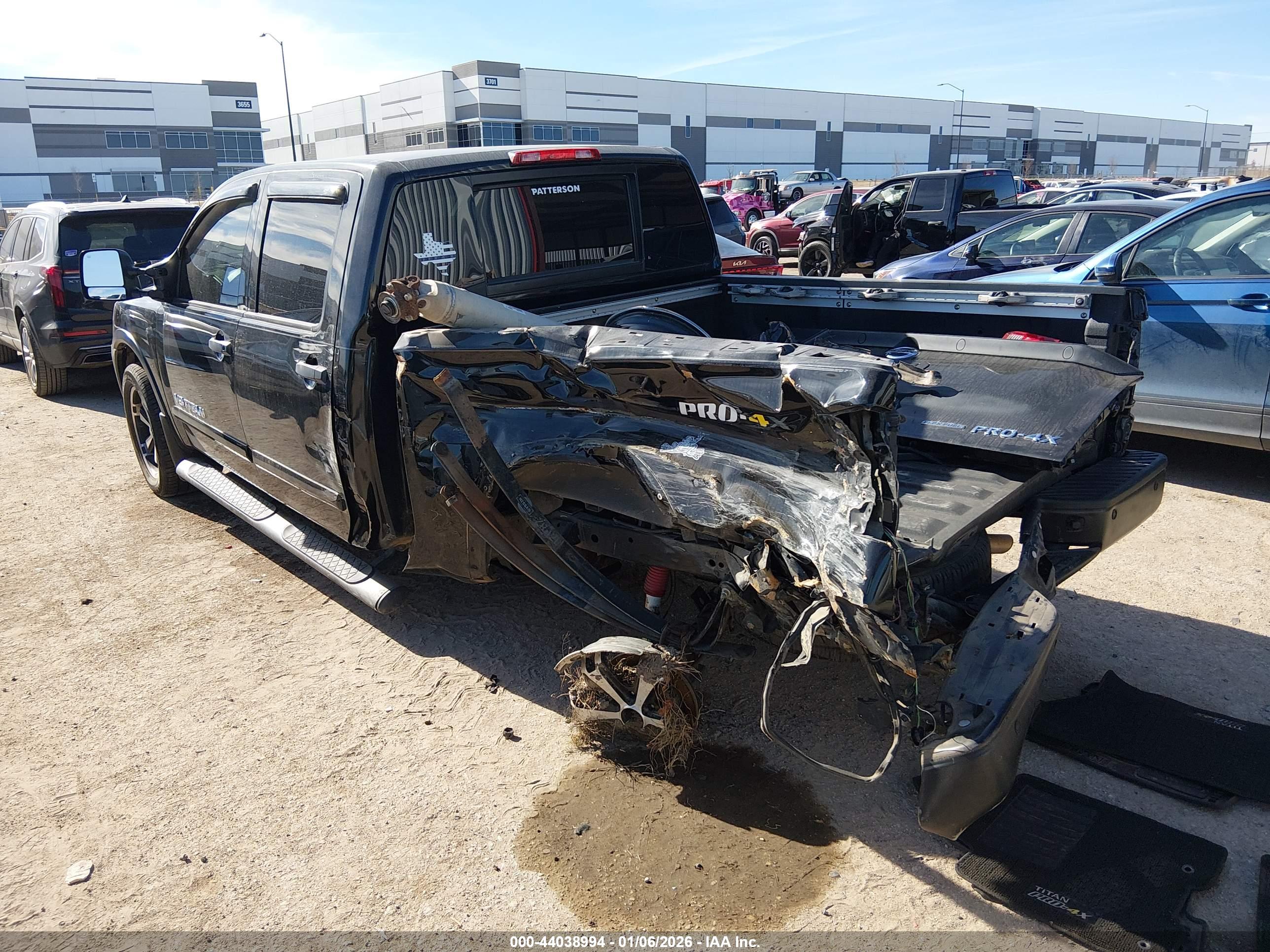 NISSAN TITAN image 3