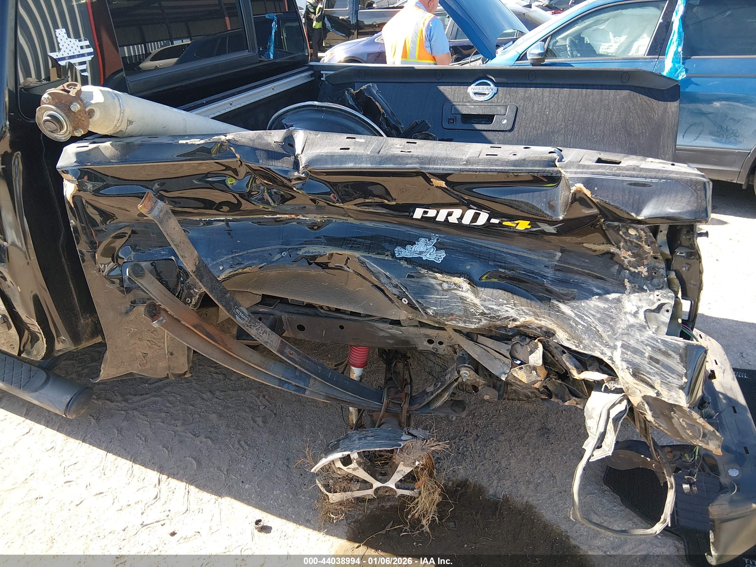 NISSAN TITAN image 6