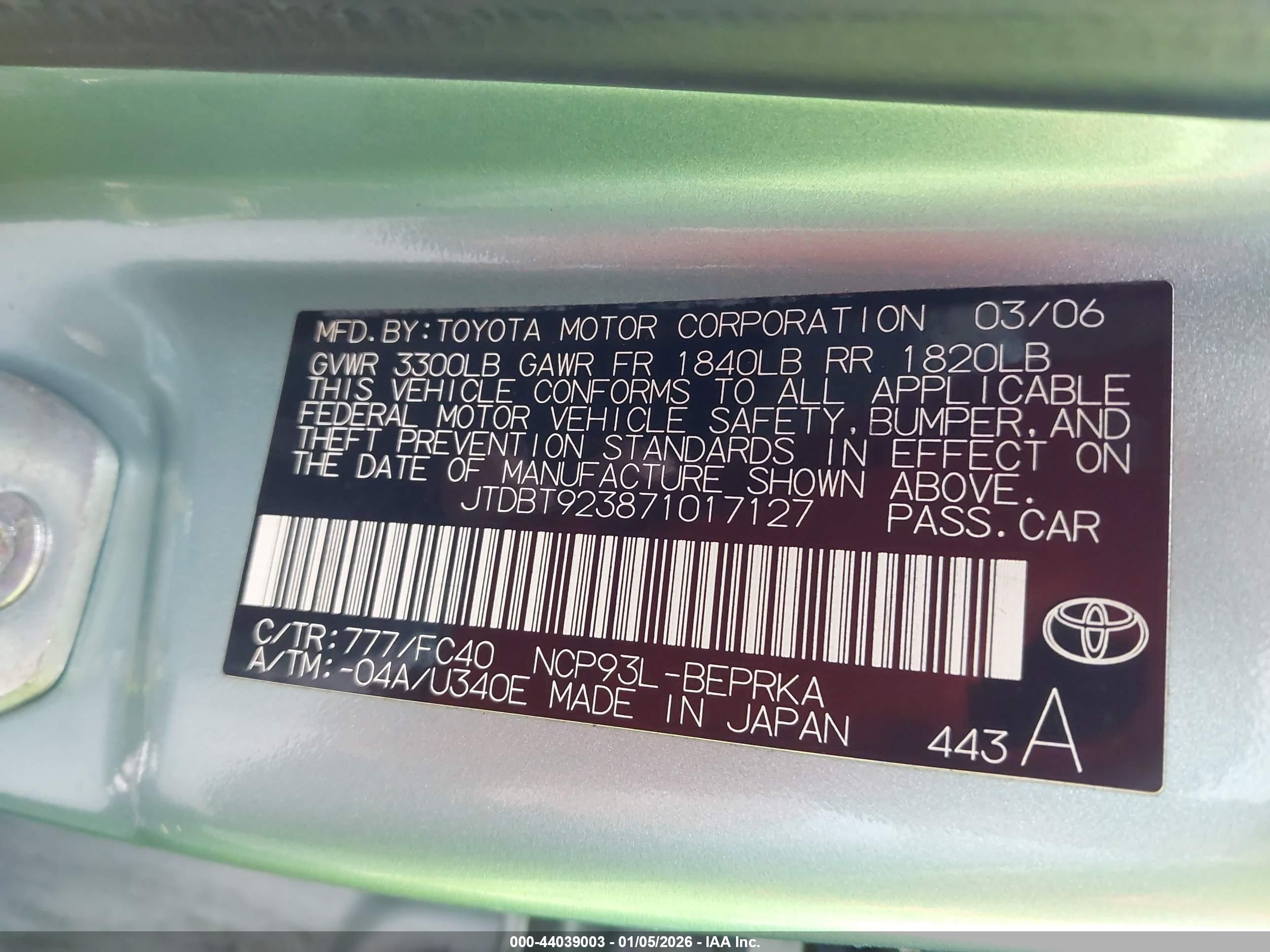 TOYOTA YARIS image 9