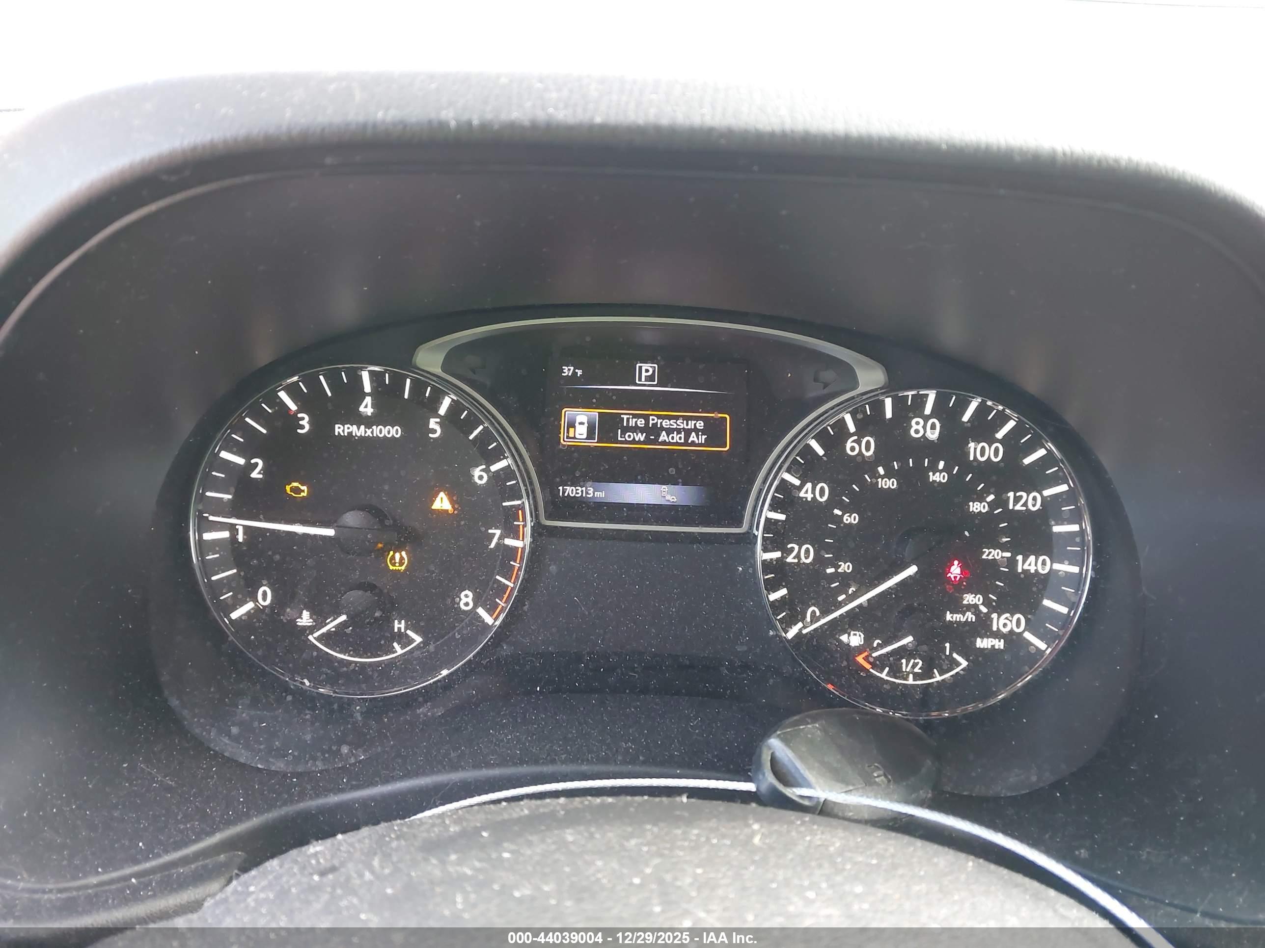 NISSAN PATHFINDER image 7