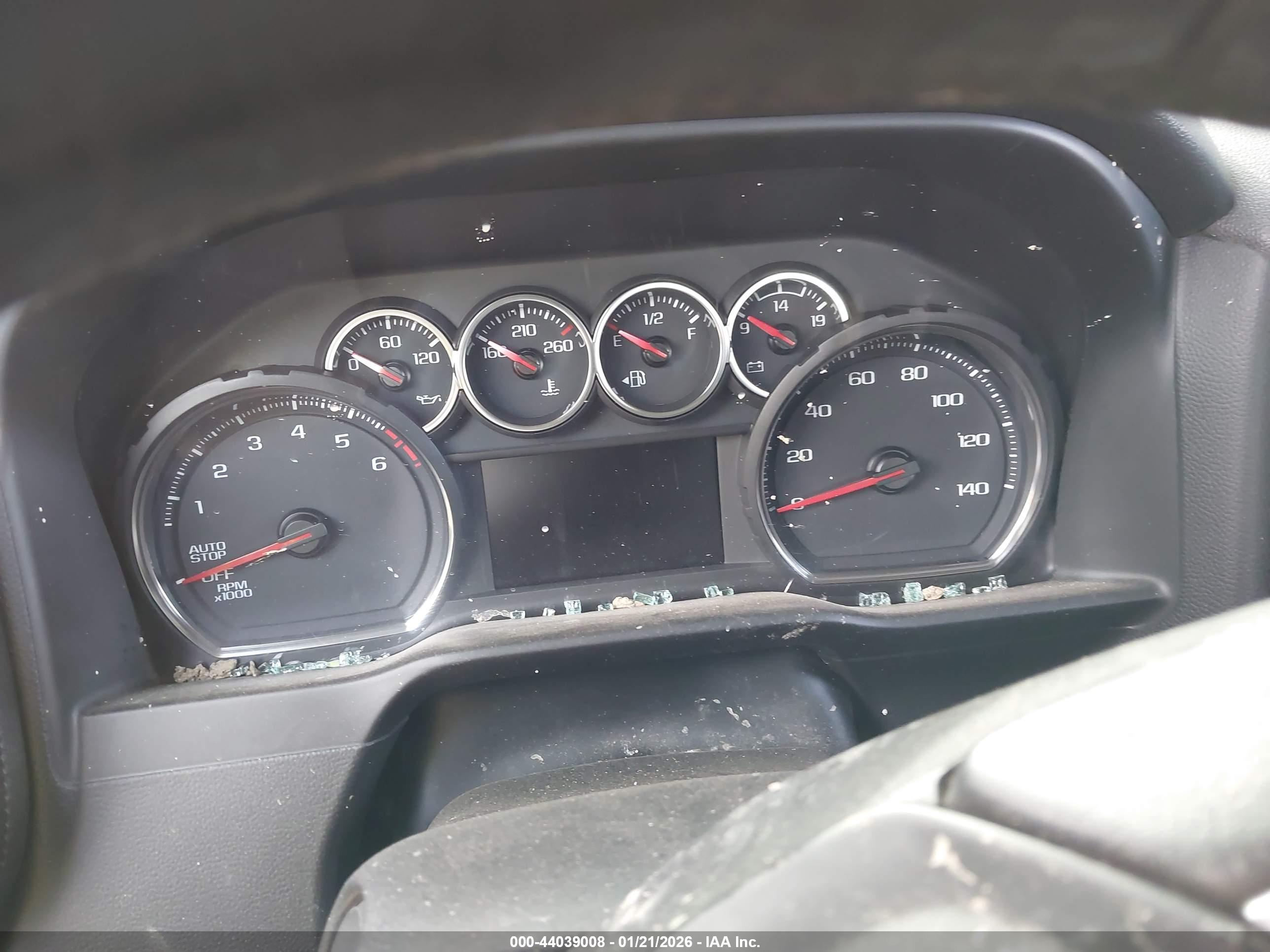 CHEVROLET SILVERADO image 7