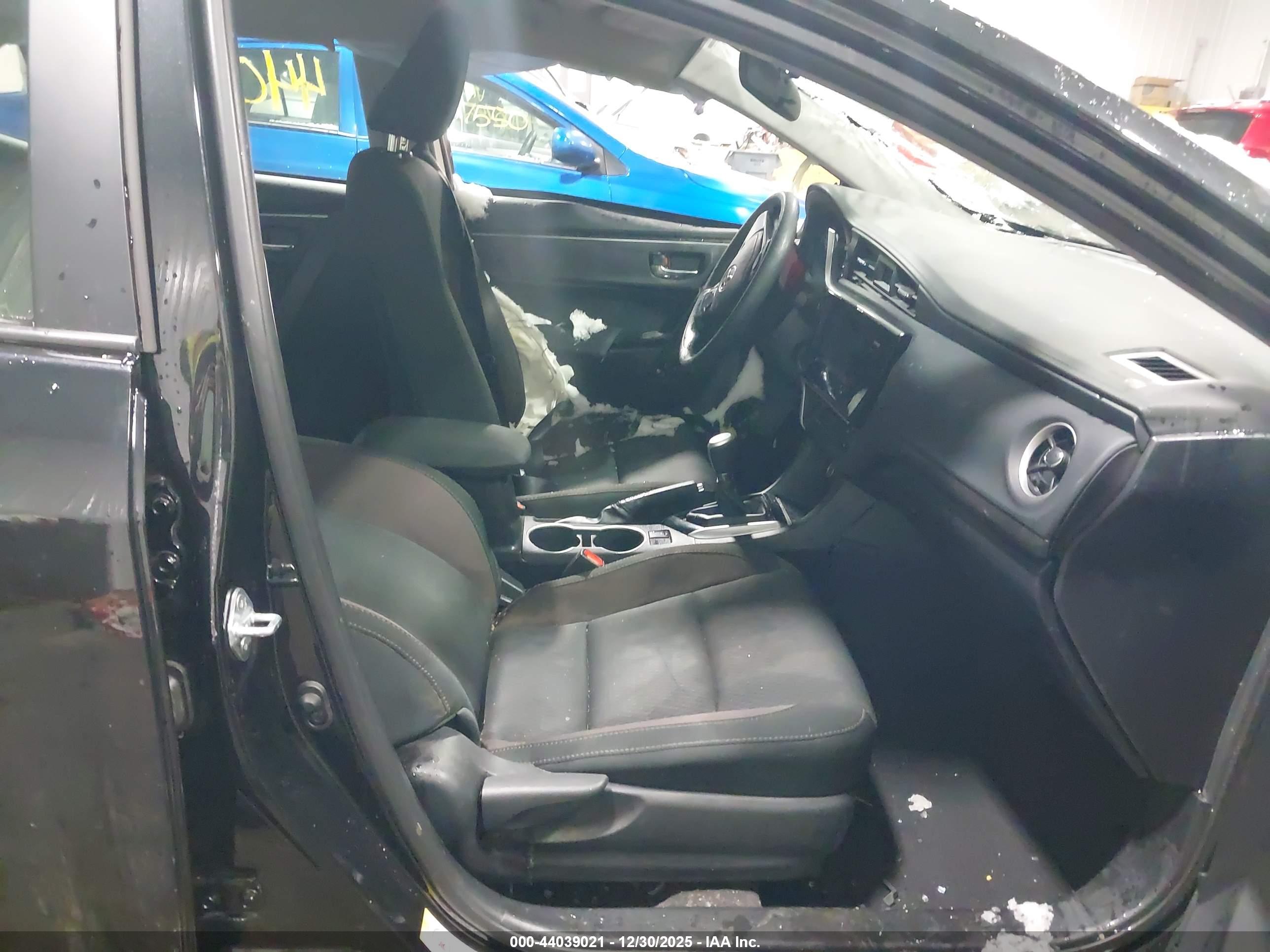 TOYOTA COROLLA image 5