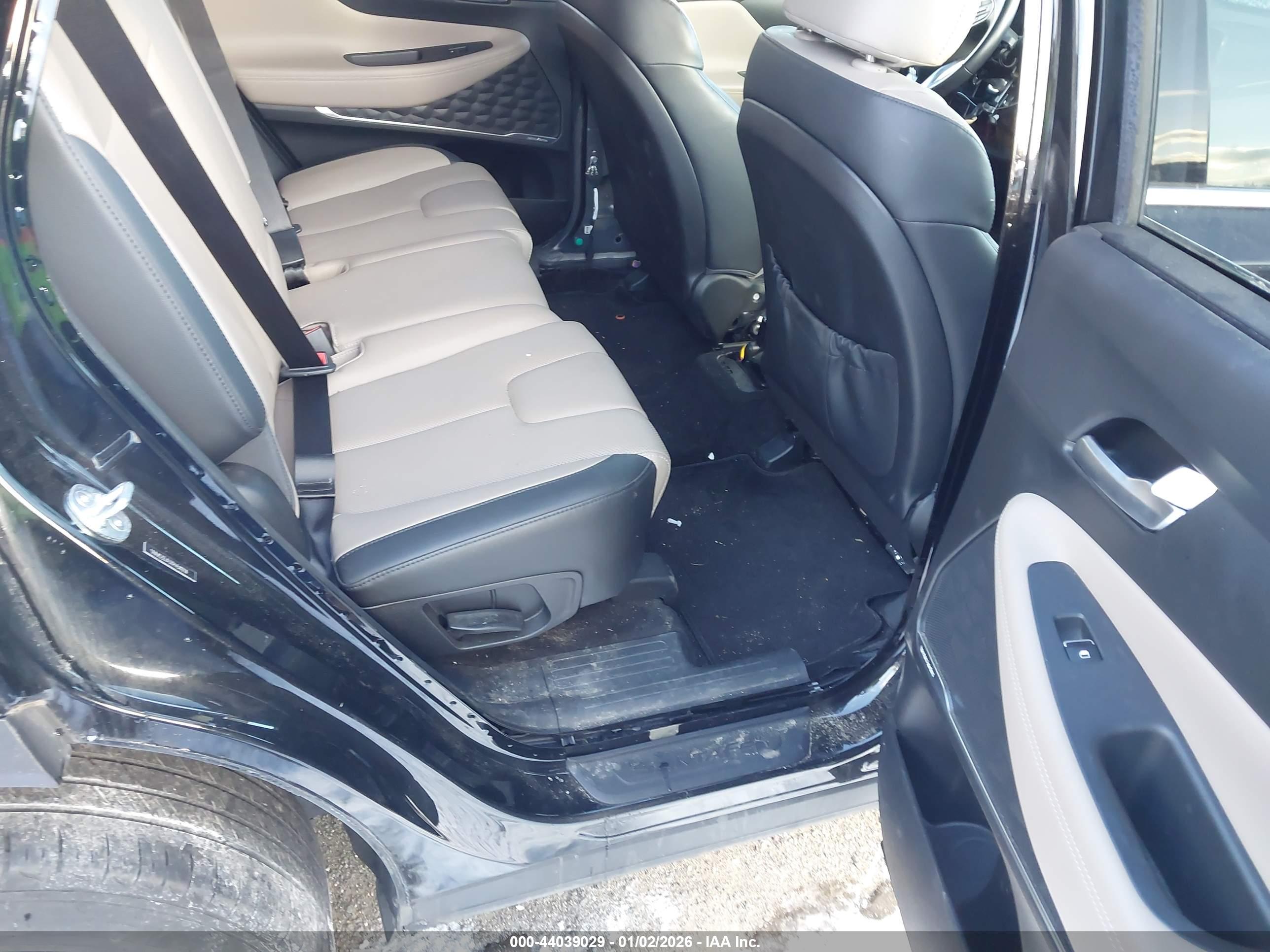 HYUNDAI SANTA image 8