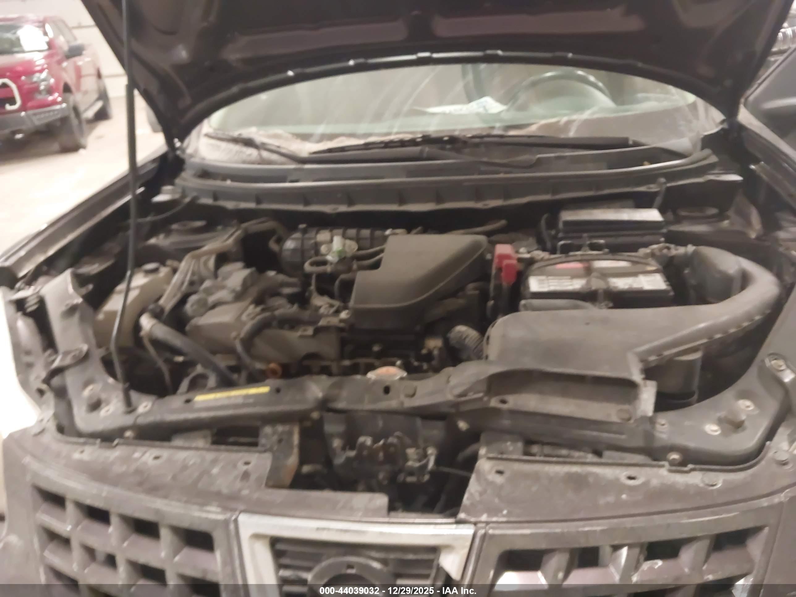 NISSAN ROGUE image 10