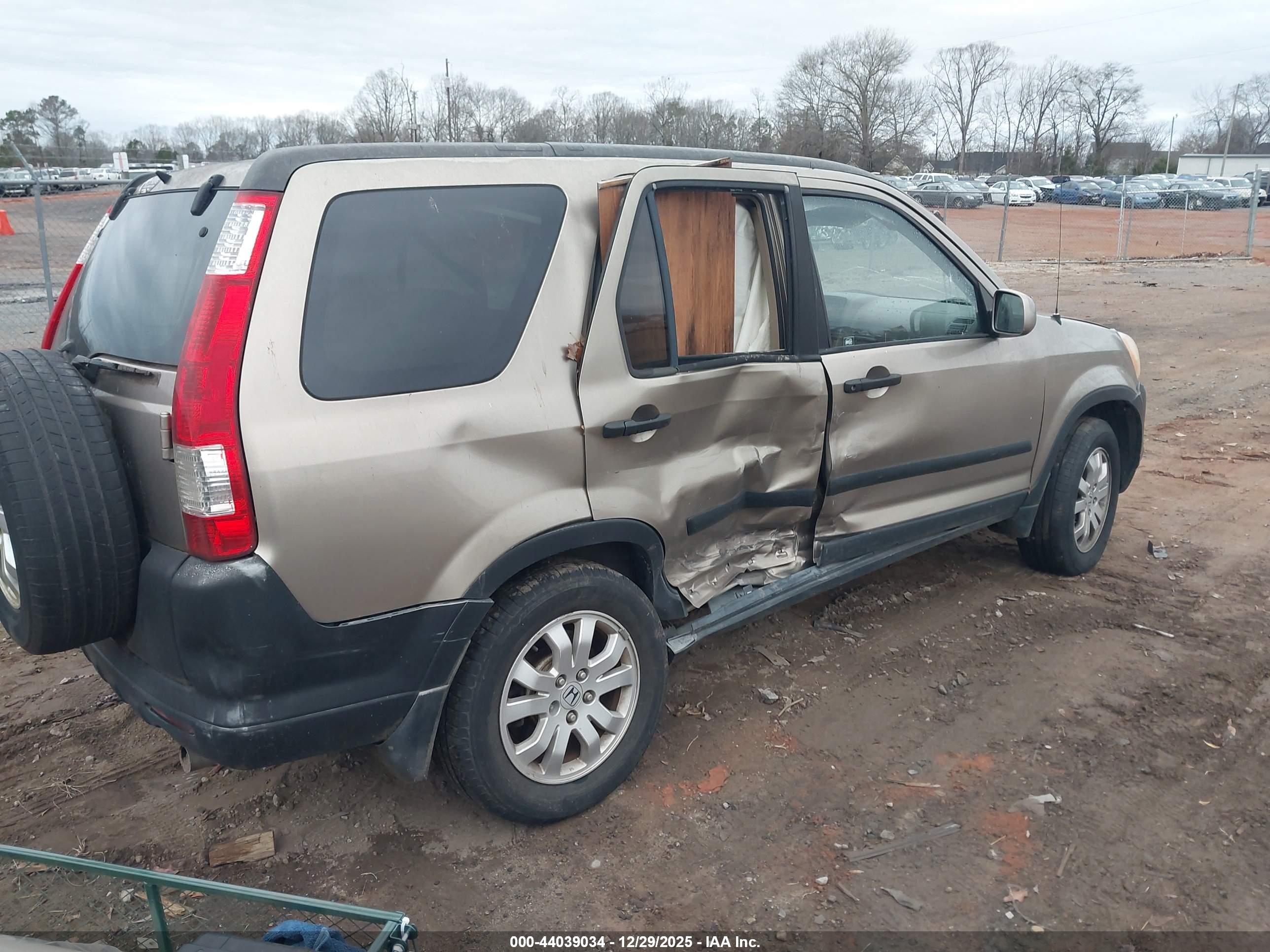 HONDA CR-V image 4