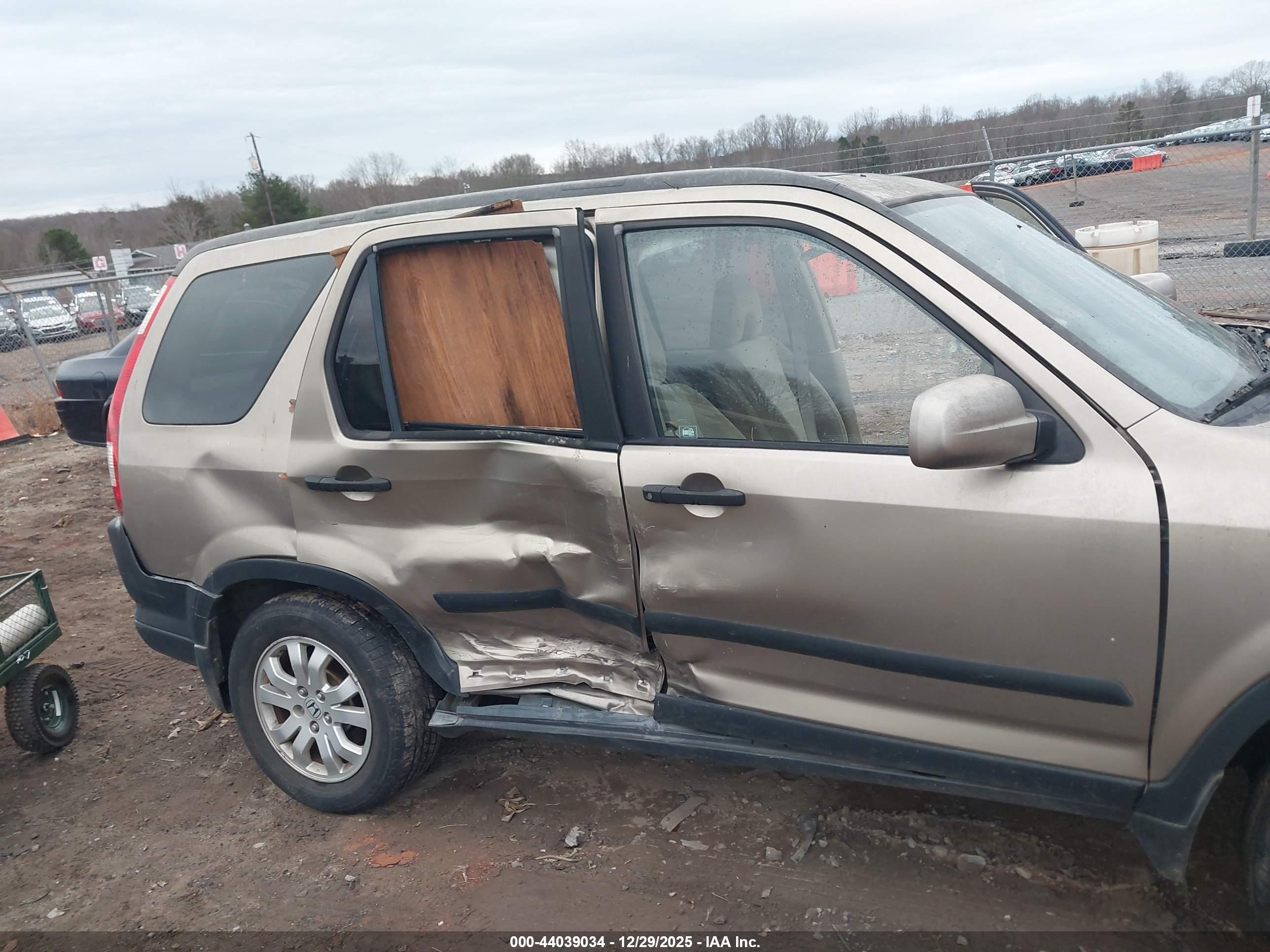 HONDA CR-V image 6