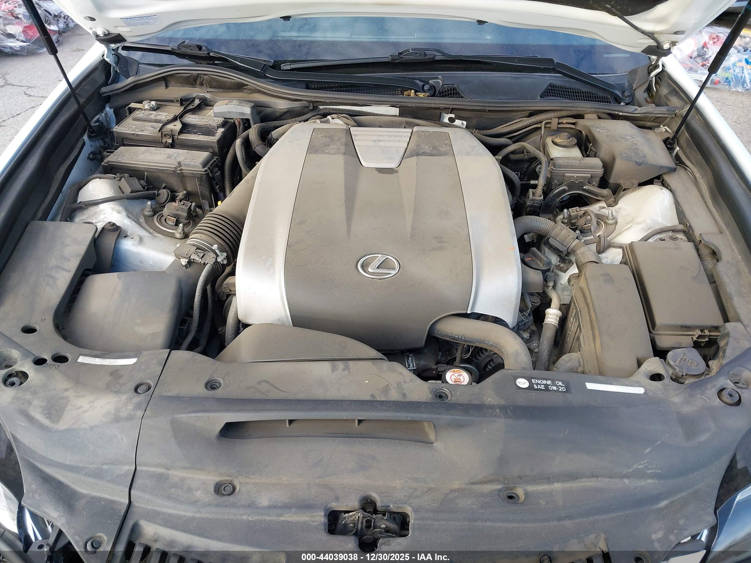 LEXUS GS image 10