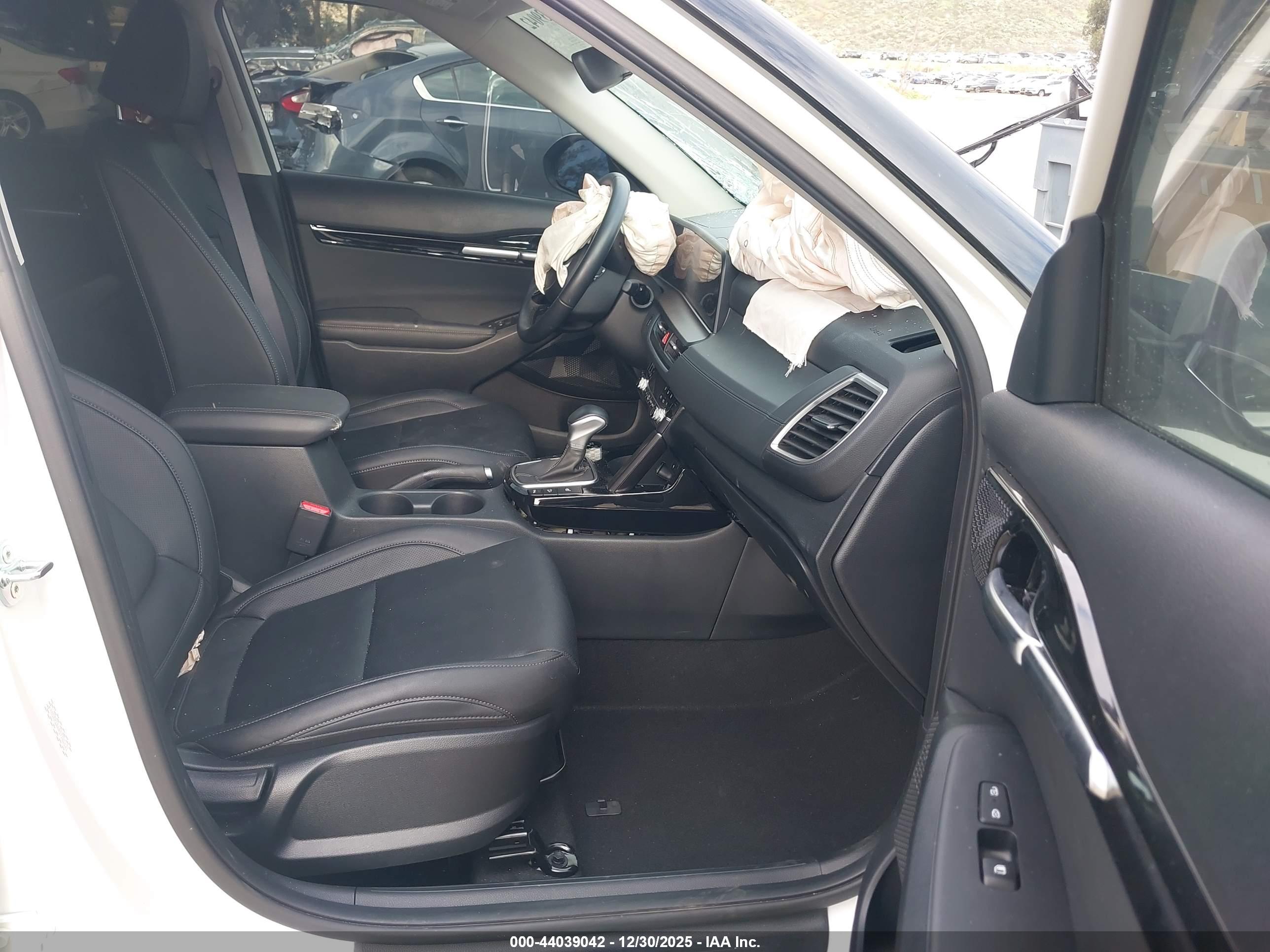 KIA SELTOS image 5