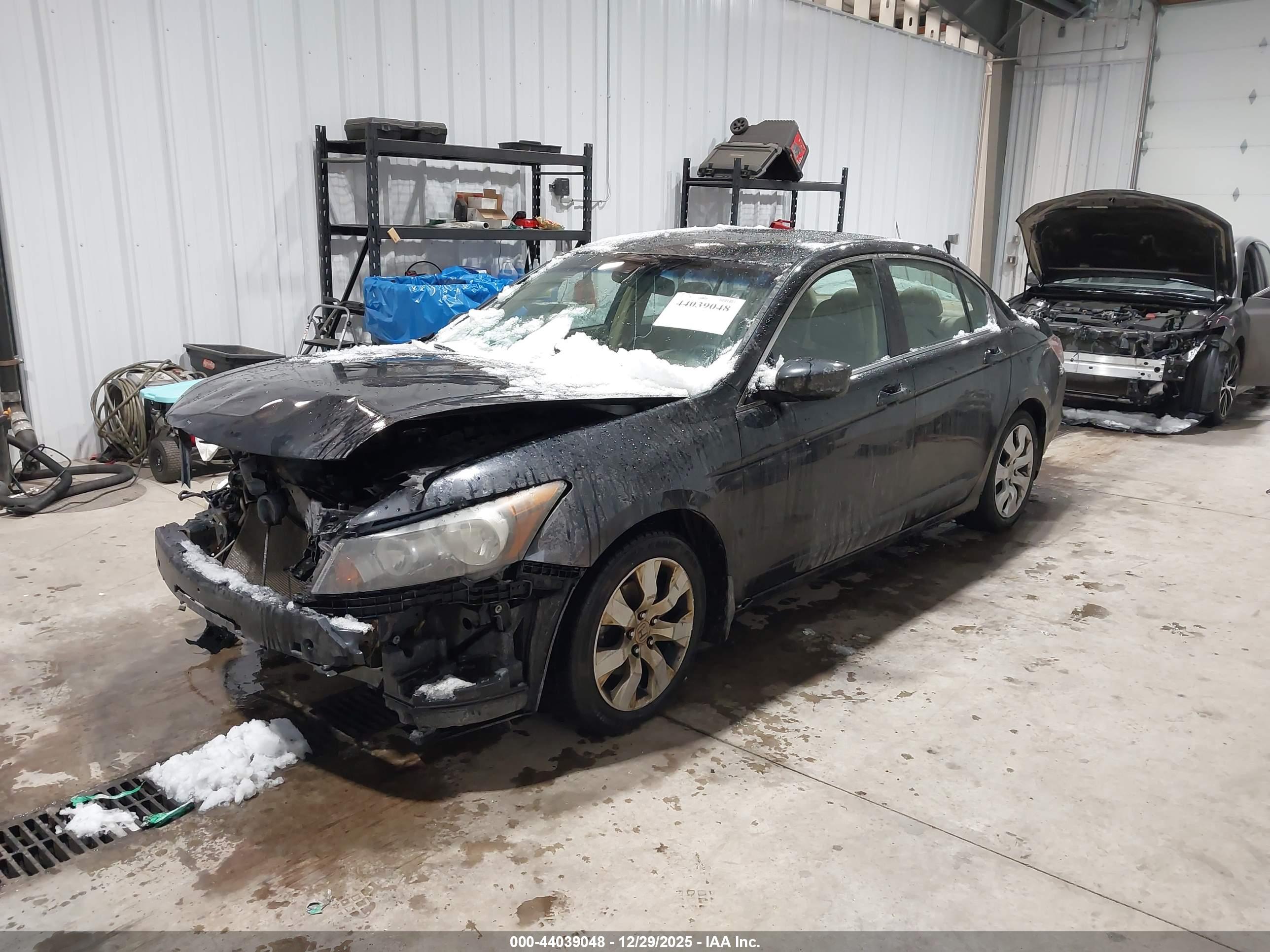 HONDA ACCORD image 2