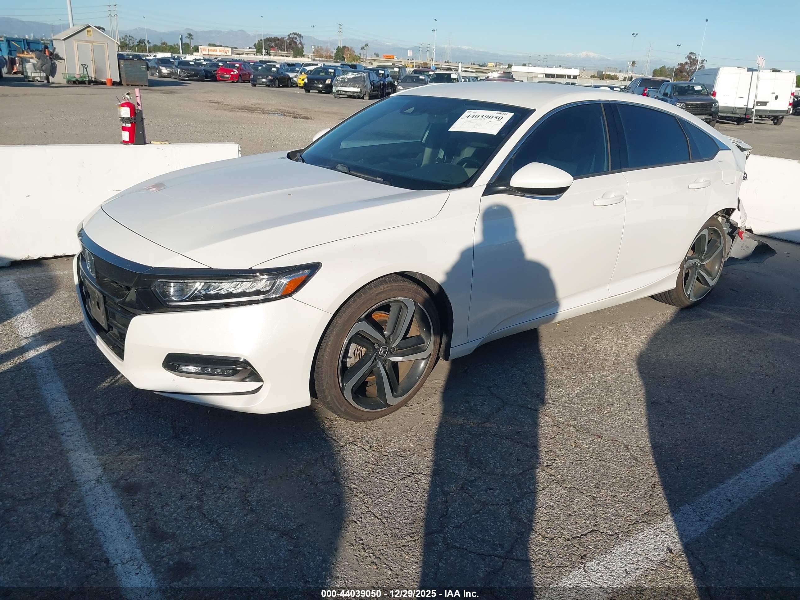 HONDA ACCORD image 2