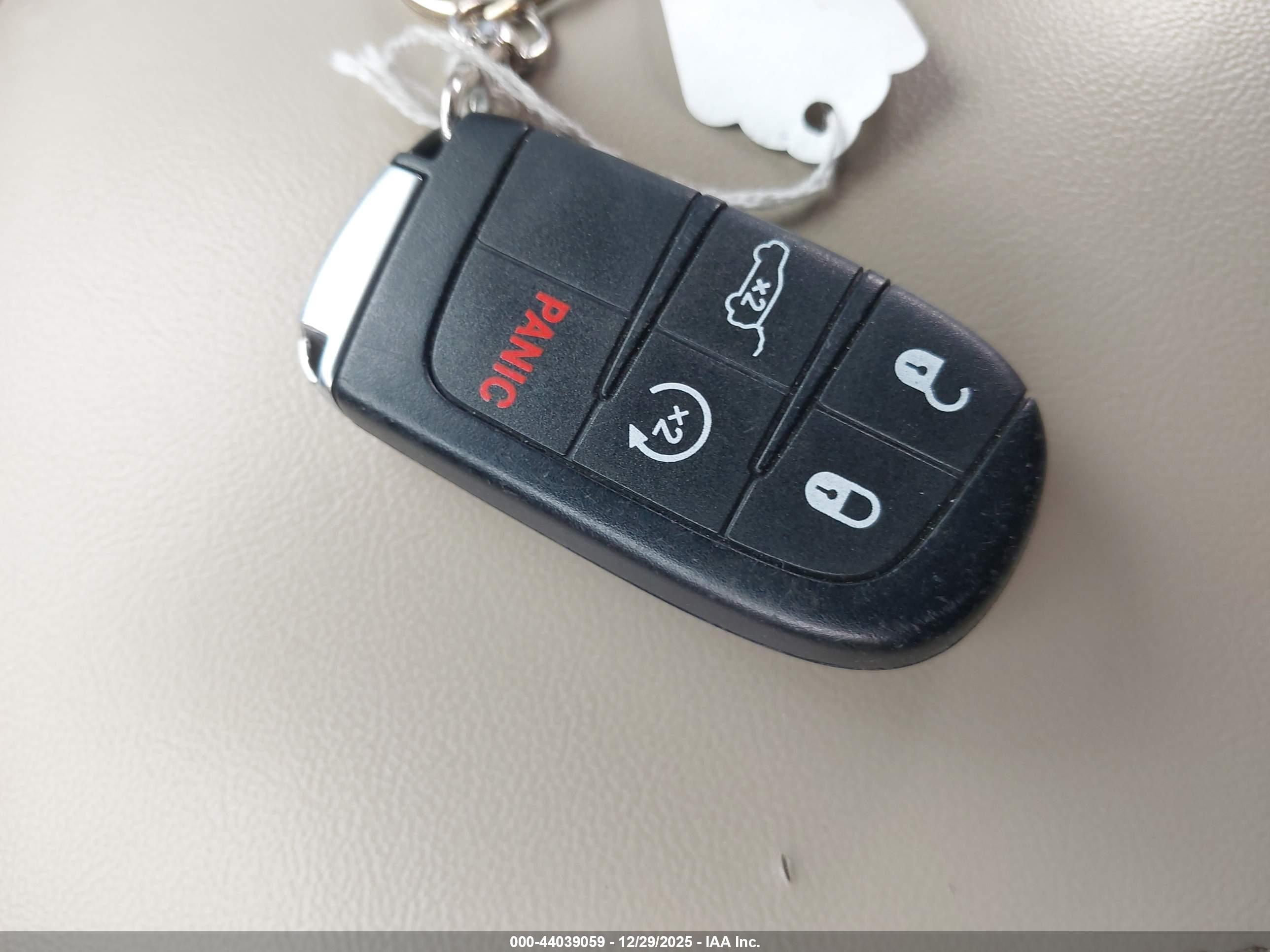 JEEP GRAND image 11