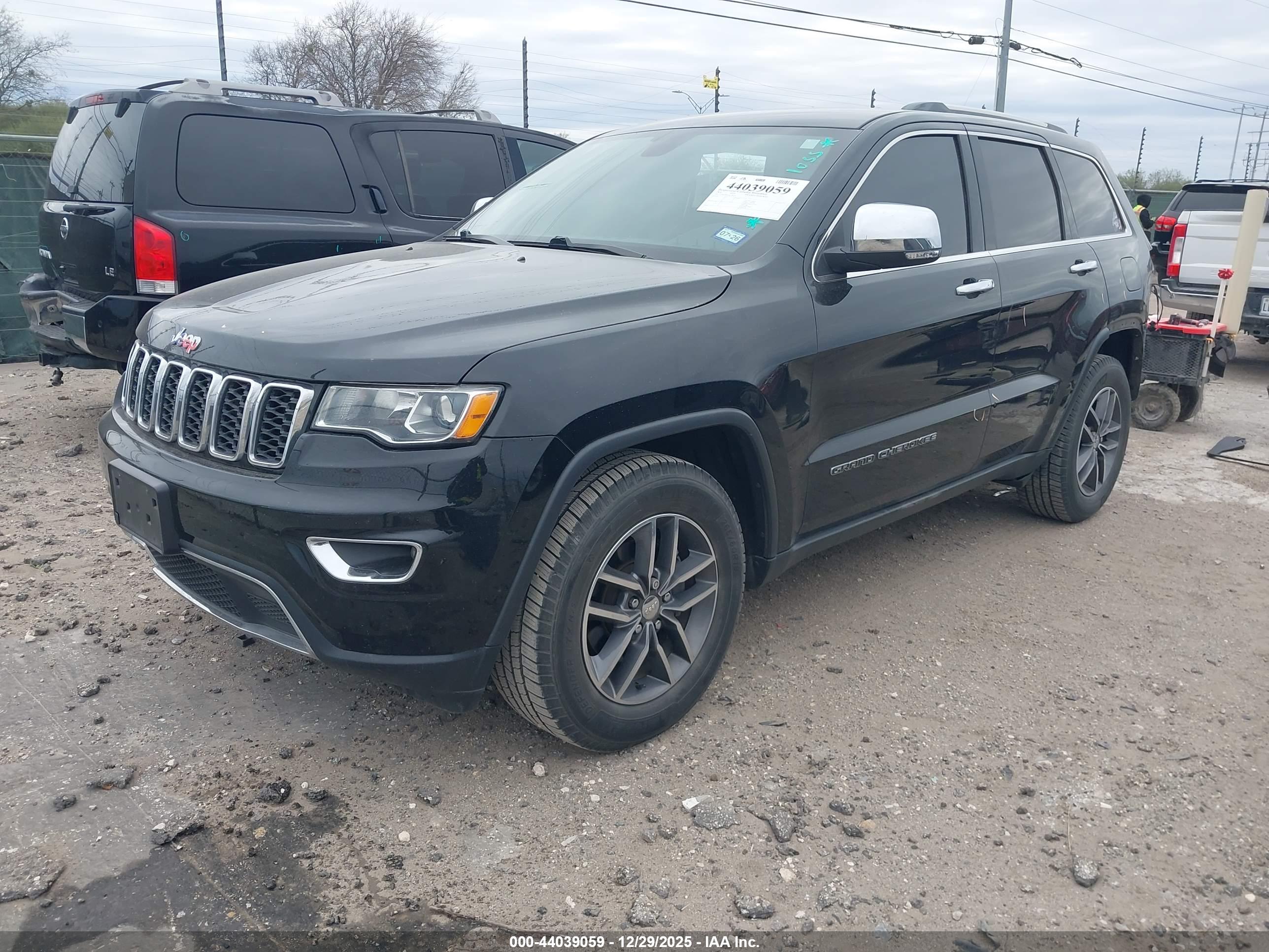 JEEP GRAND image 2