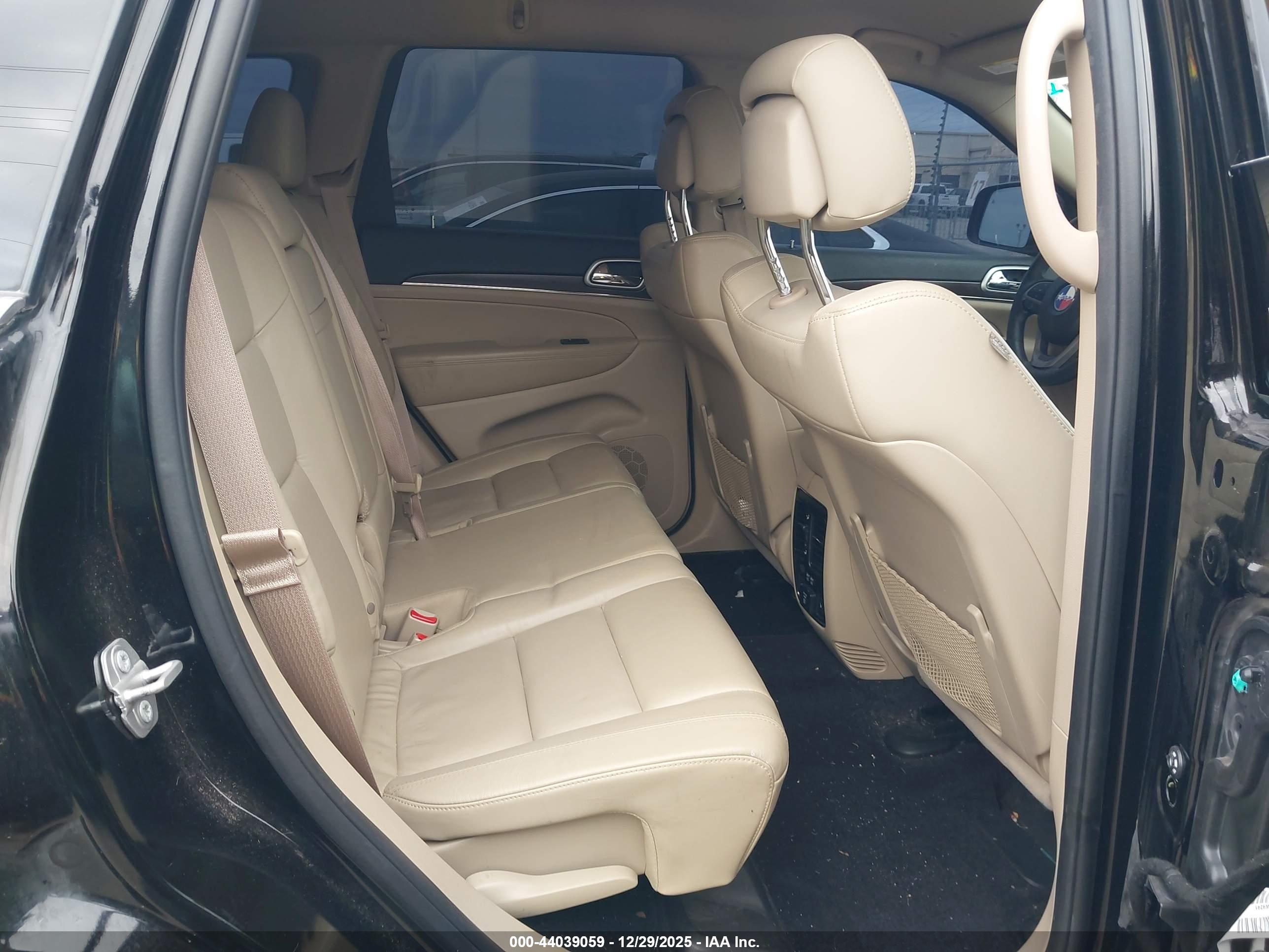 JEEP GRAND image 8