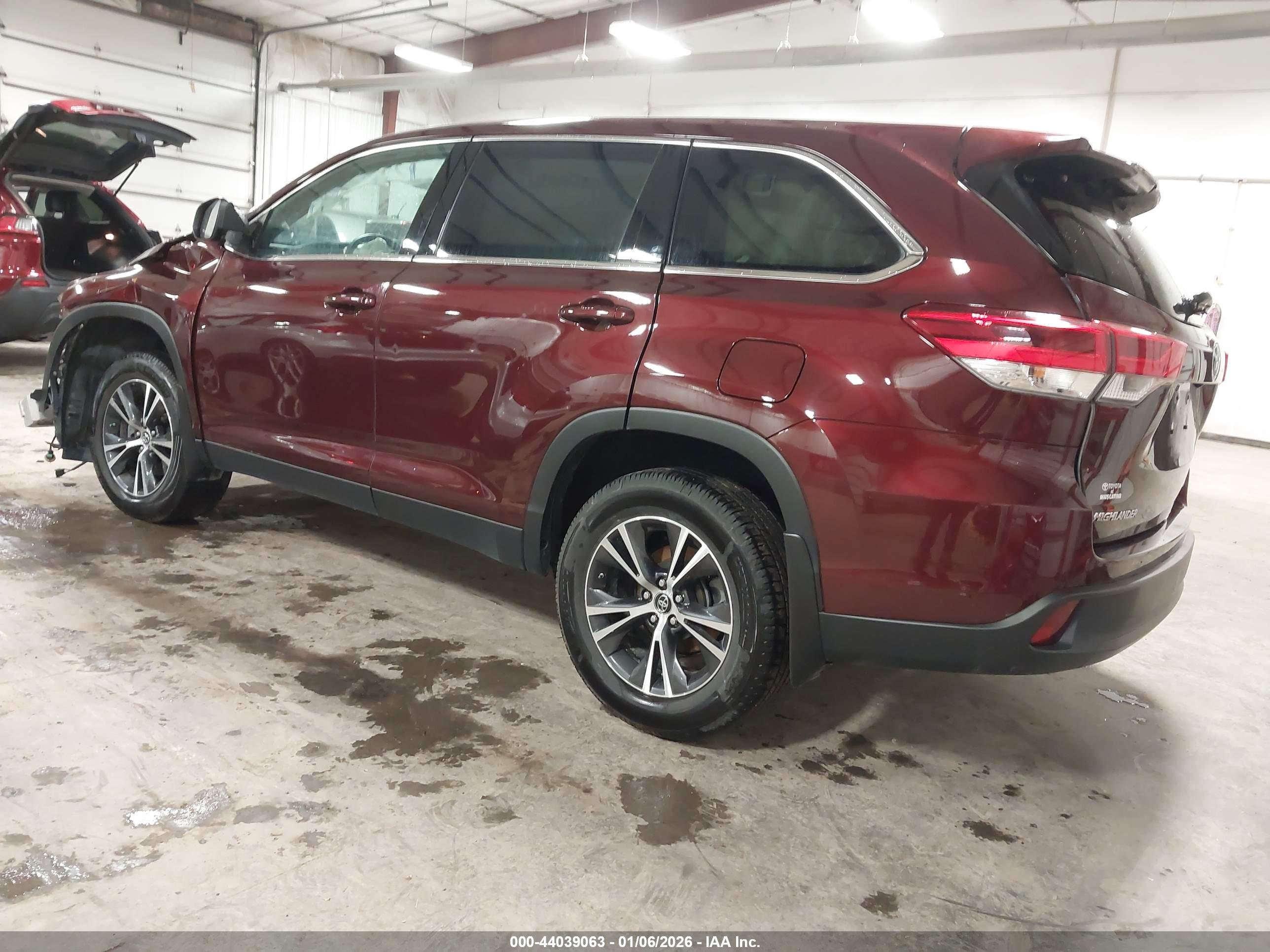 TOYOTA HIGHLANDER image 3