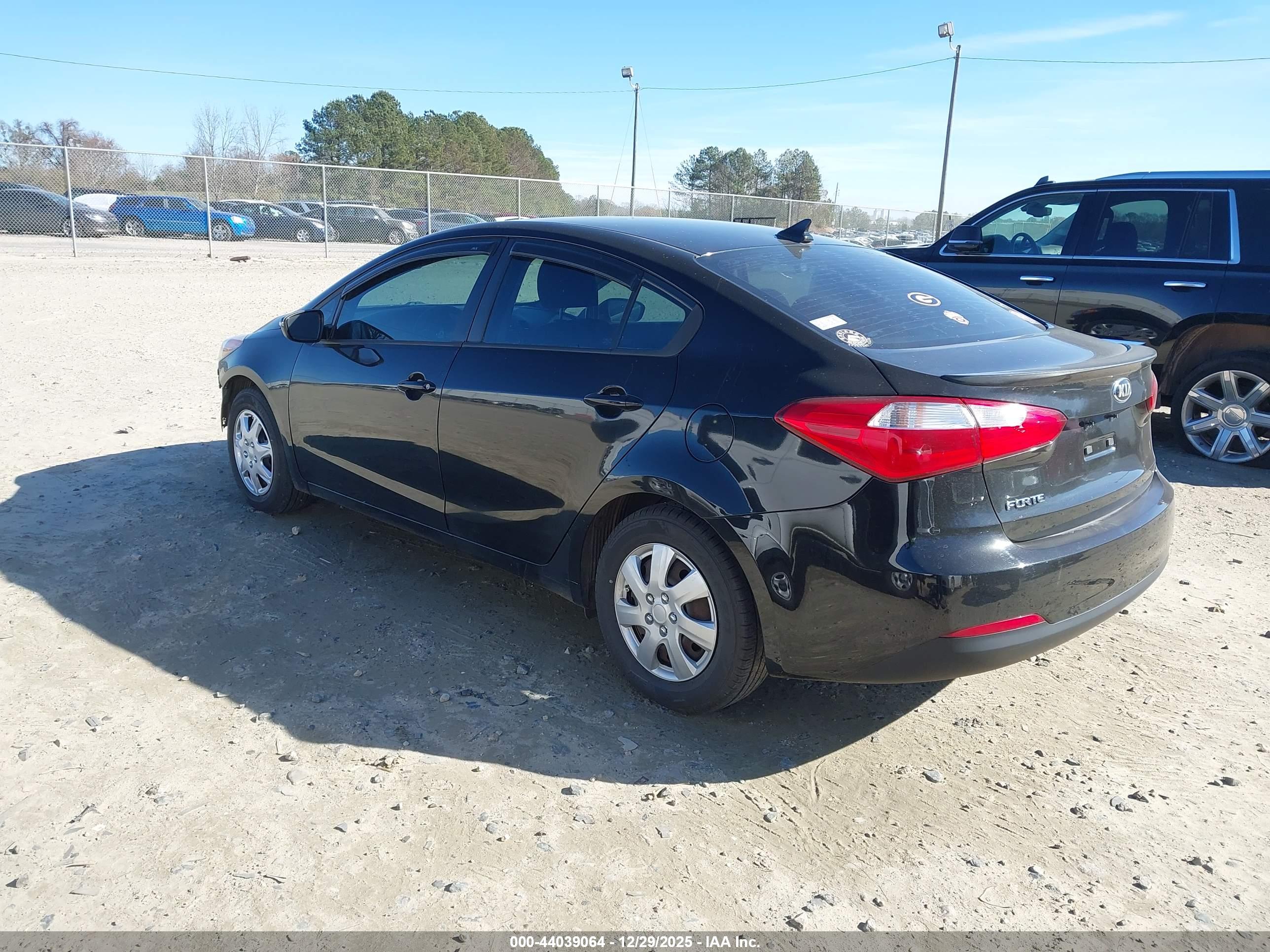 KIA FORTE image 3