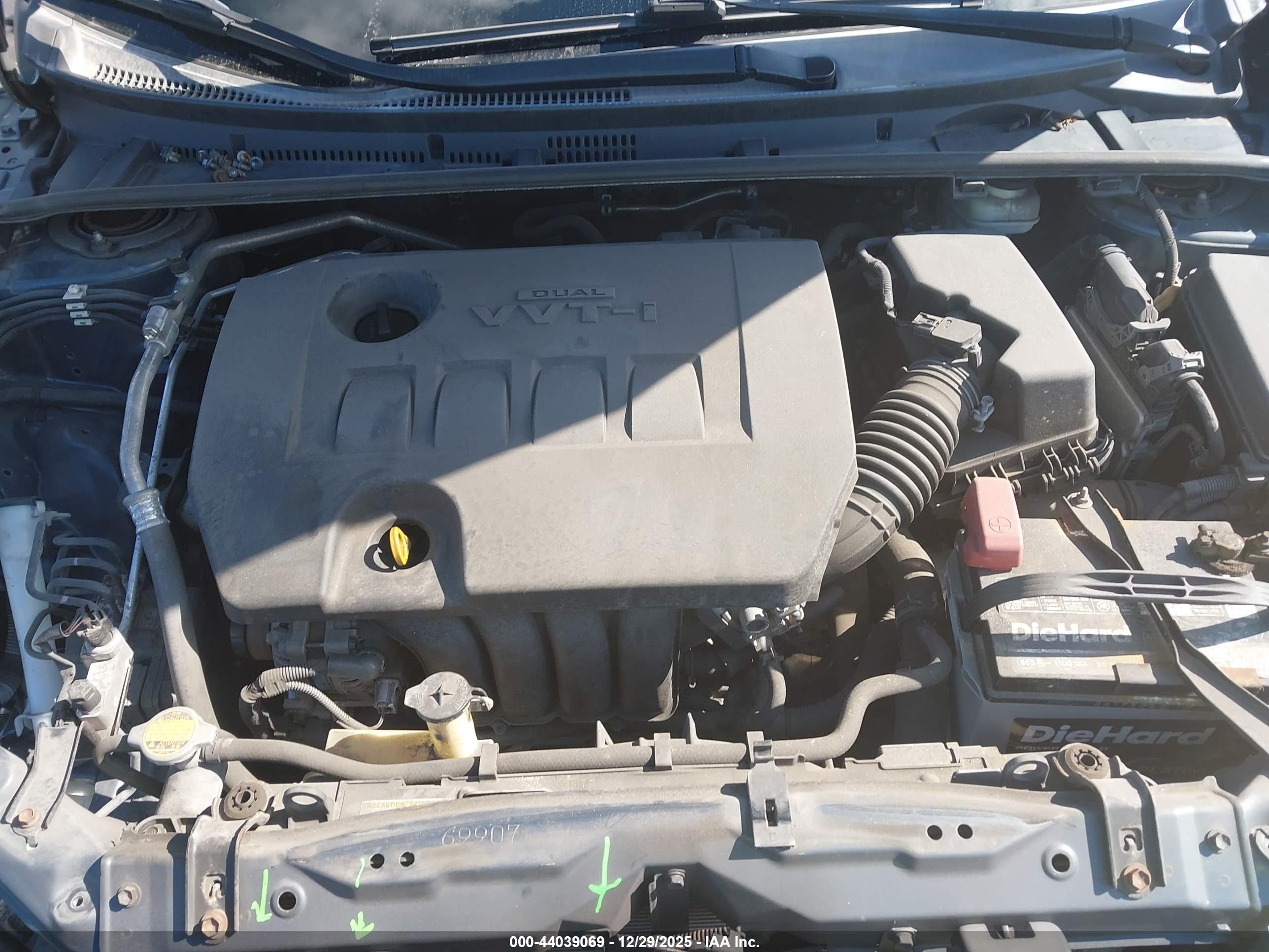 TOYOTA COROLLA image 10