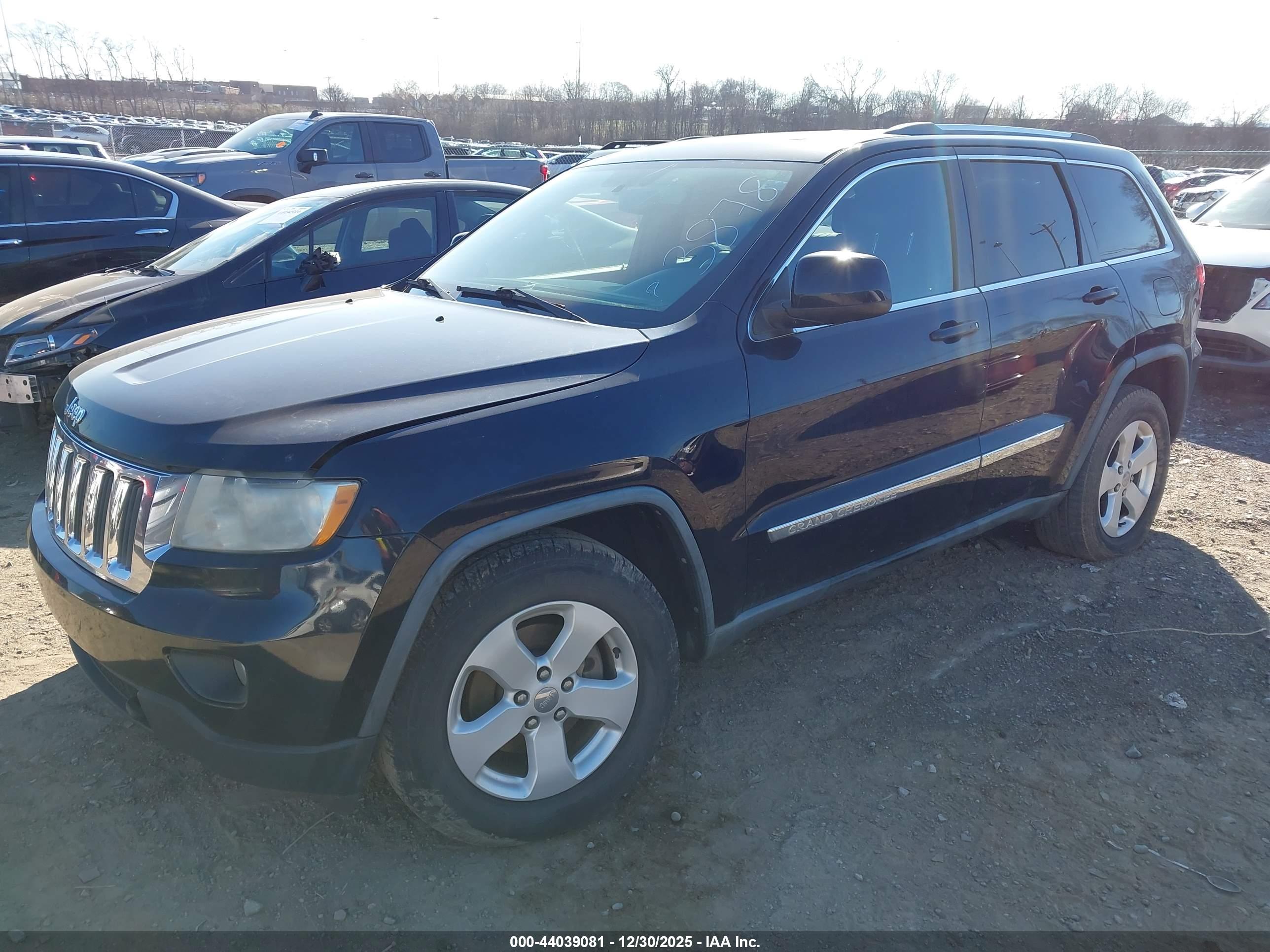 JEEP GRAND image 2