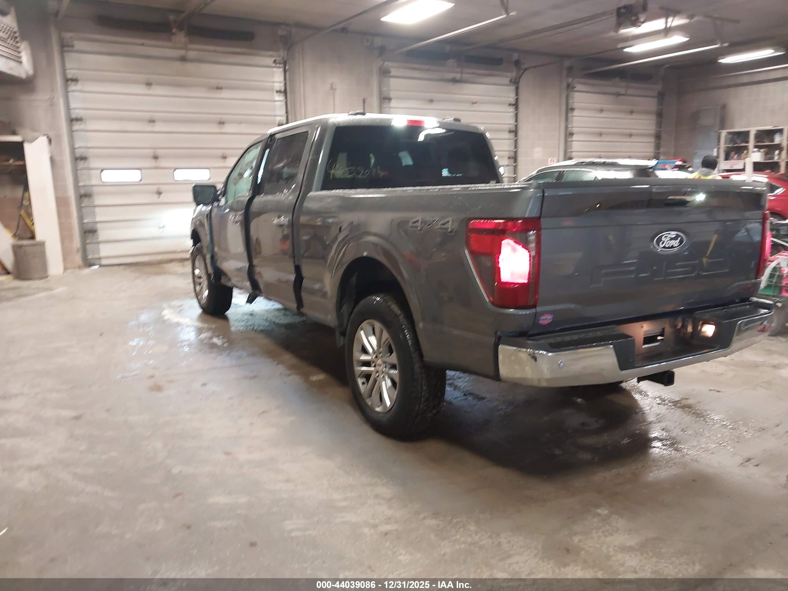 FORD F-150 image 3