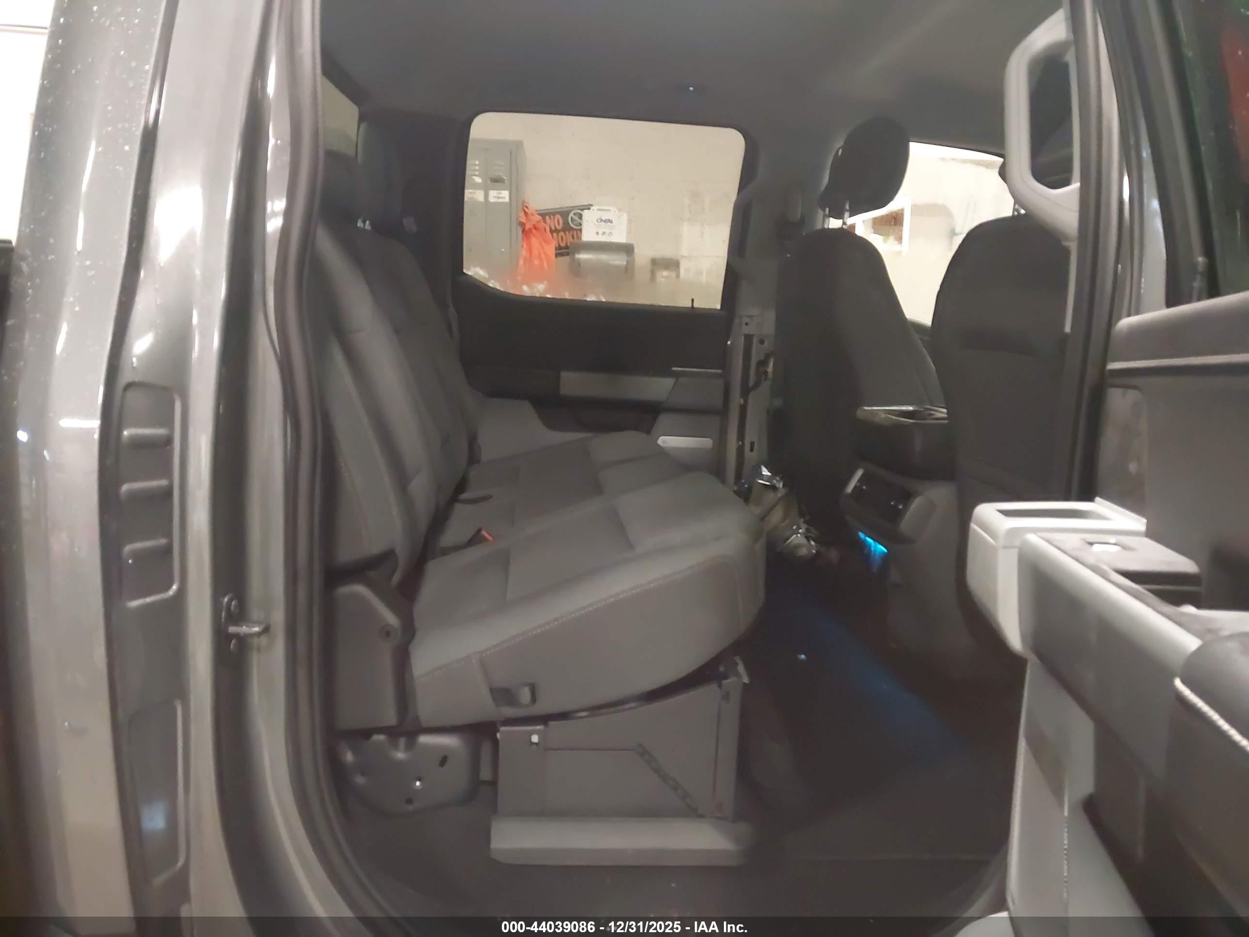 FORD F-150 image 8