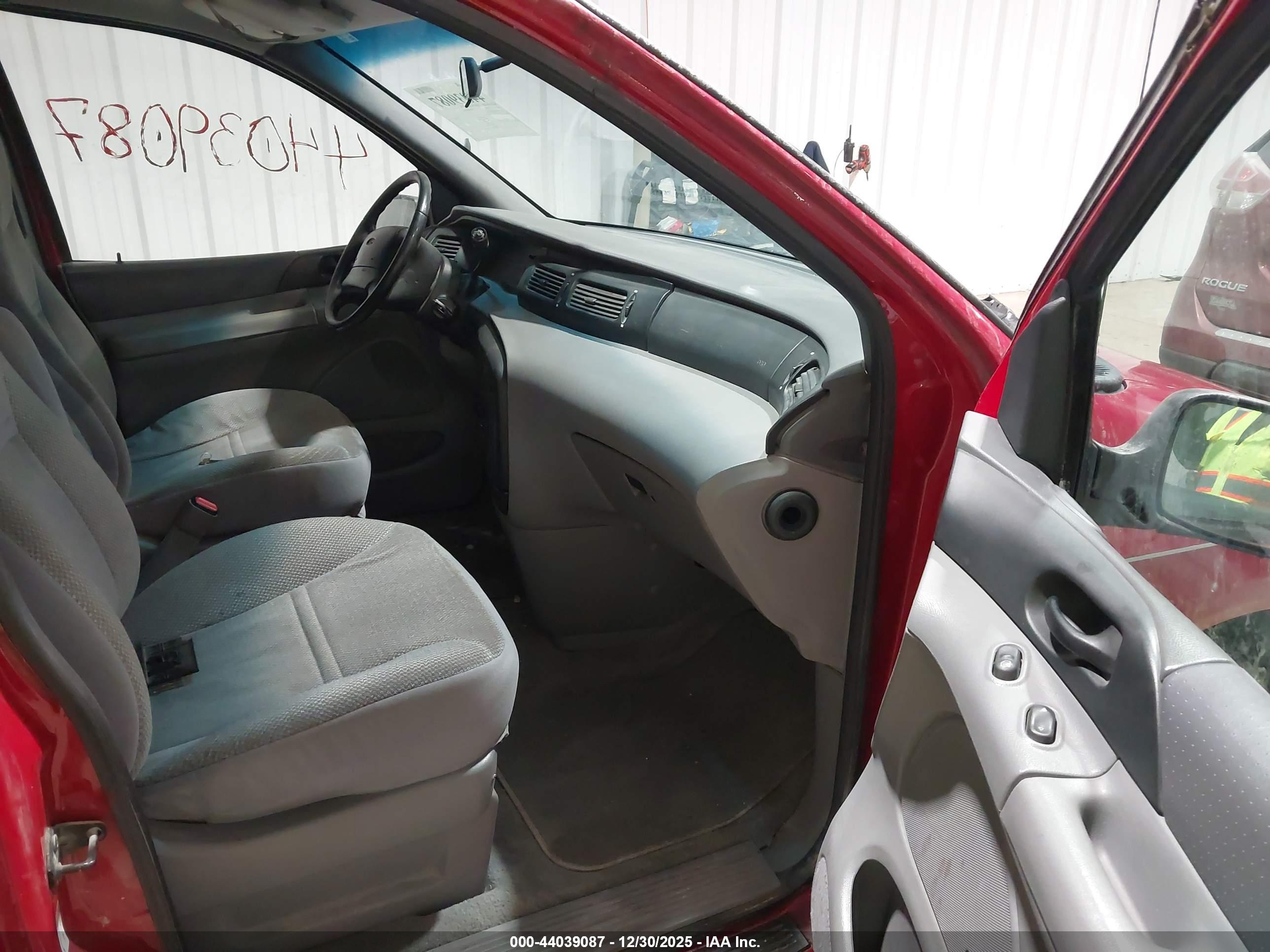 FORD WINDSTAR image 5