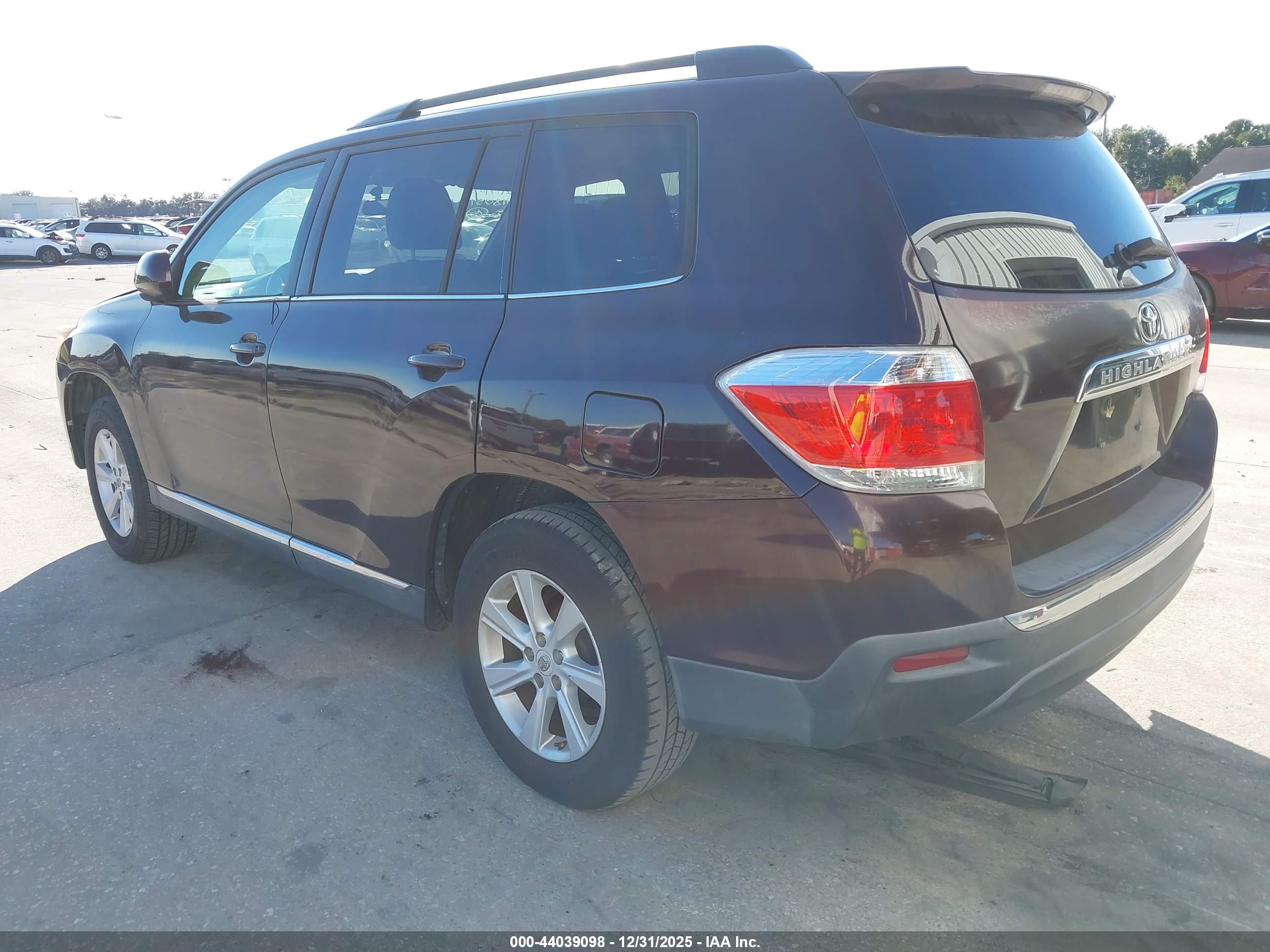 TOYOTA HIGHLANDER image 3