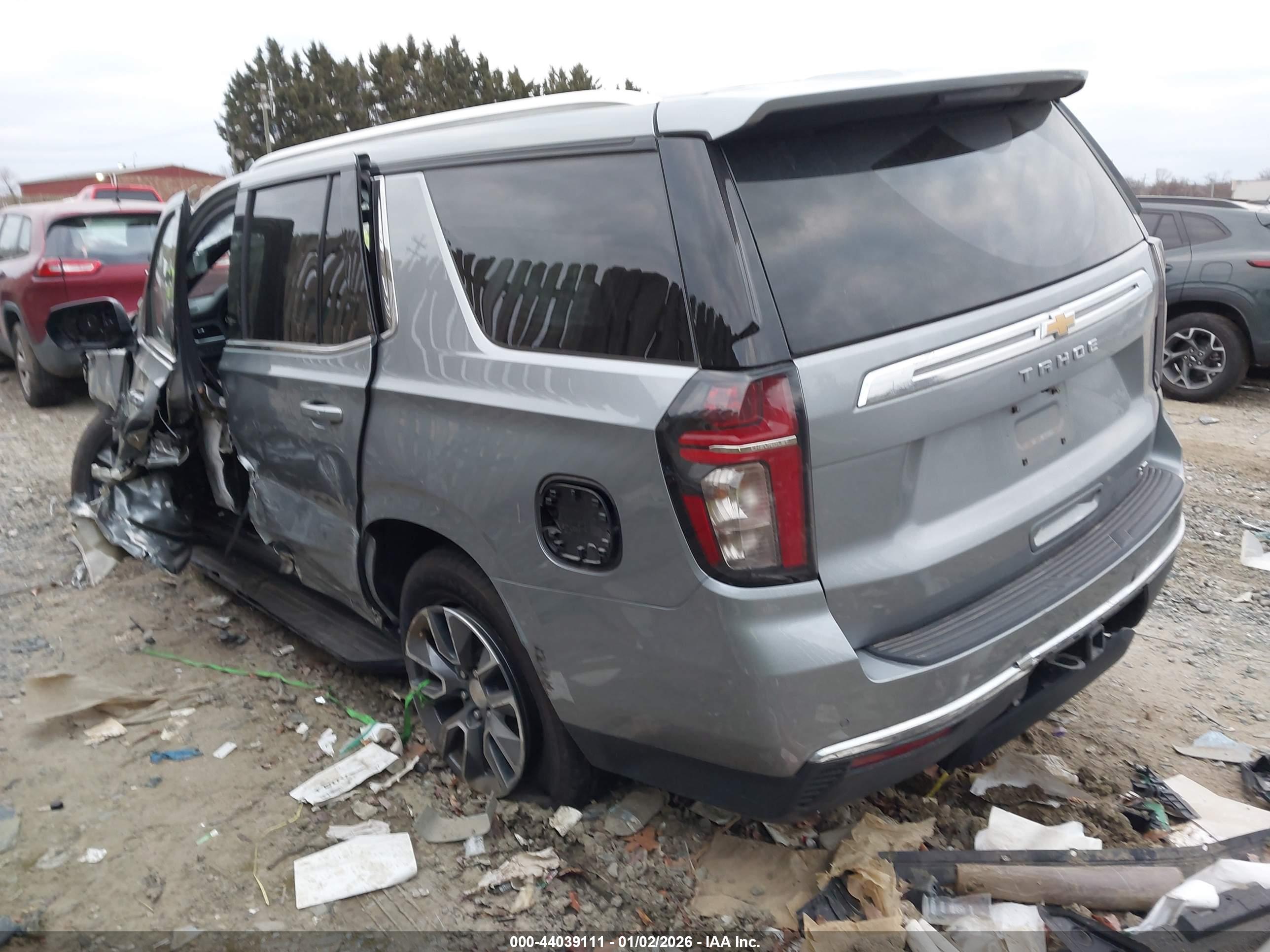 CHEVROLET TAHOE image 3
