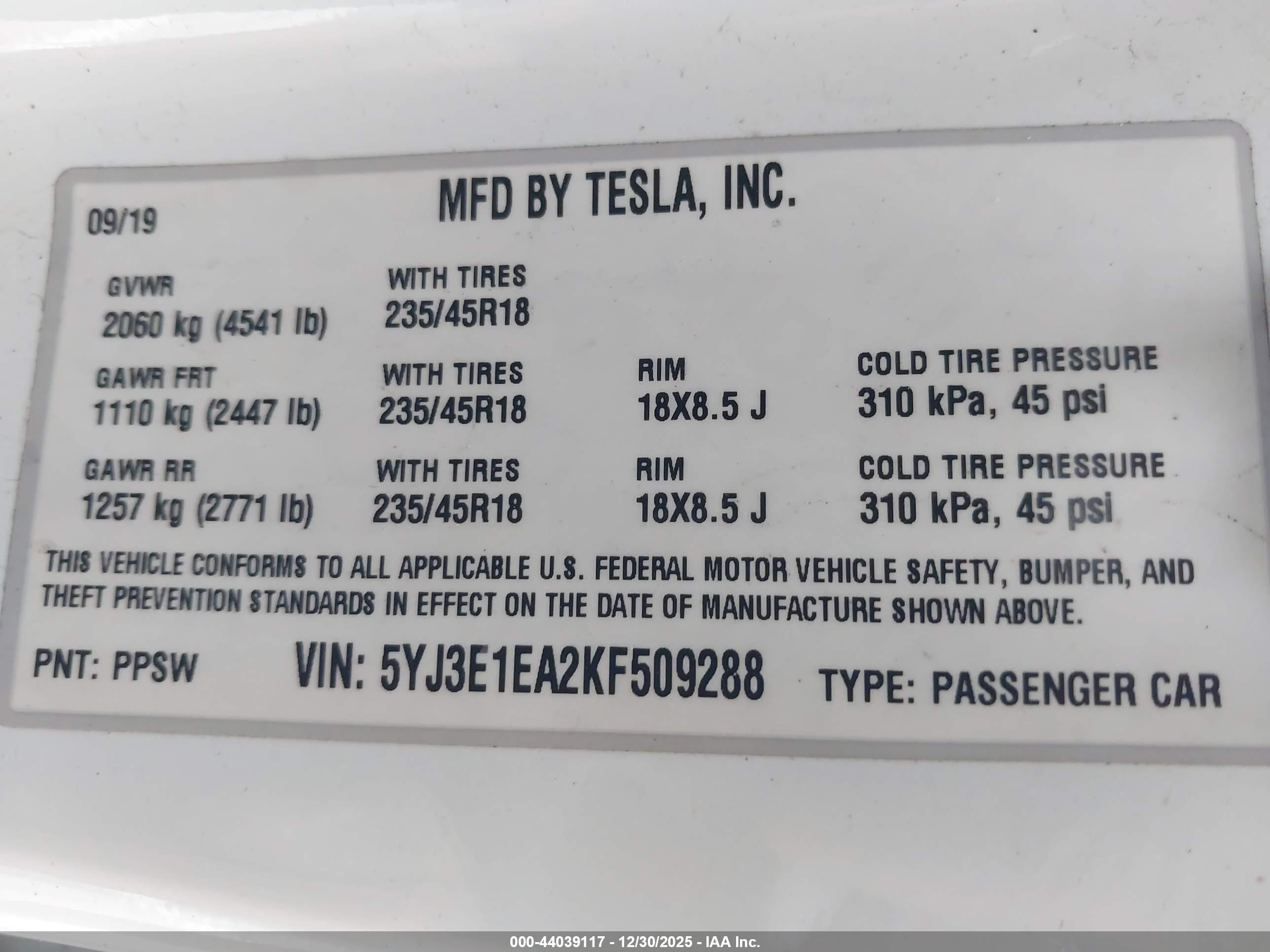 TESLA MODEL image 9