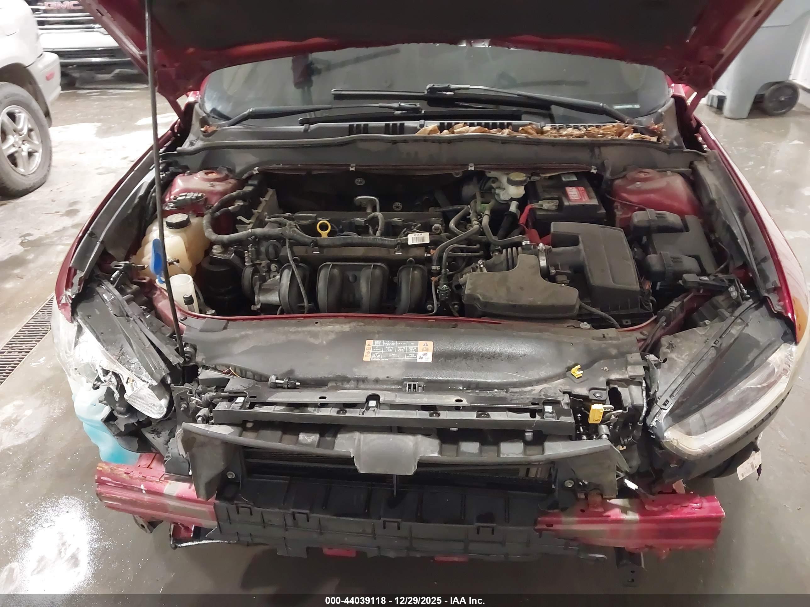 FORD FUSION image 10